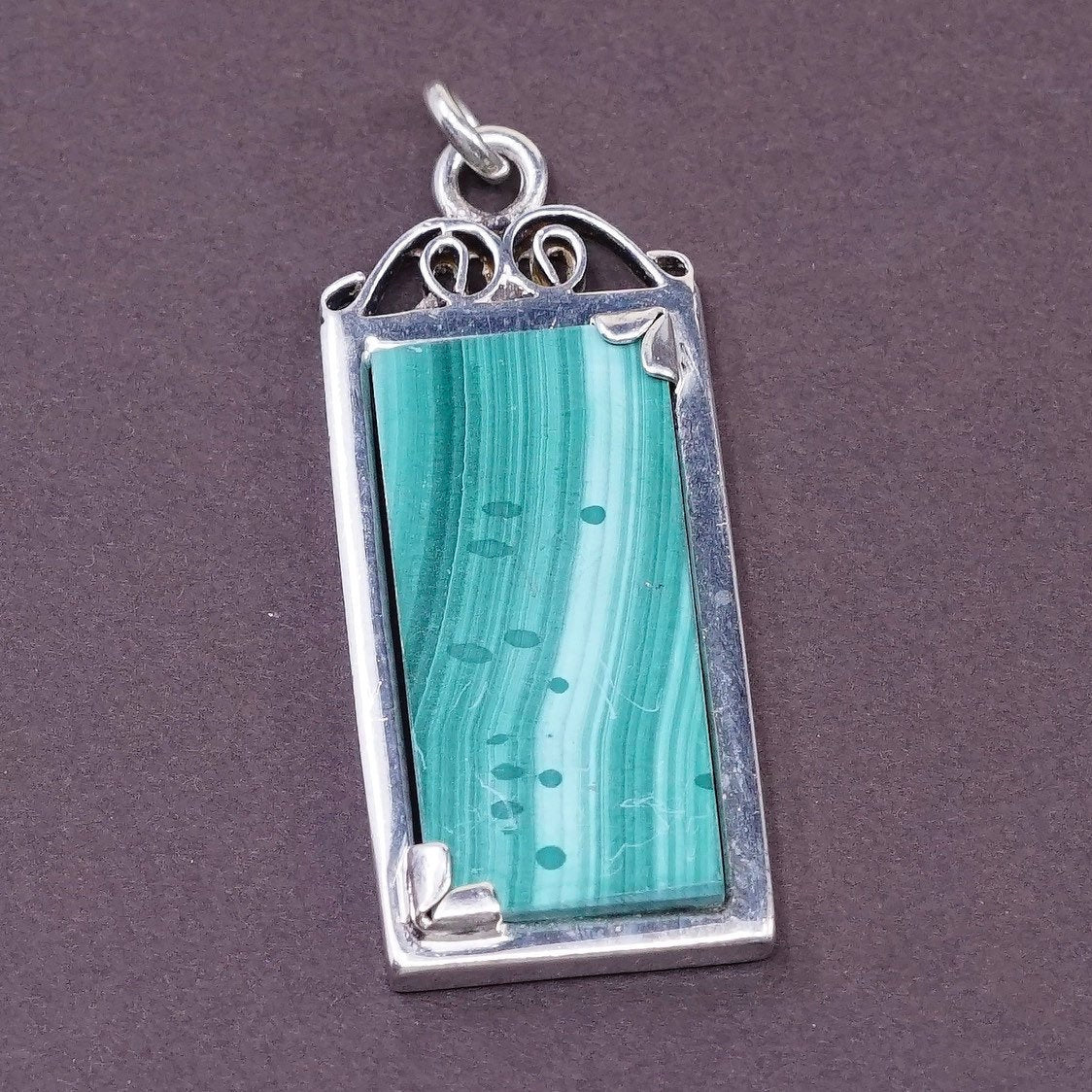 vtg mexico Sterling silver handmade pendant w/ rectangular malachite