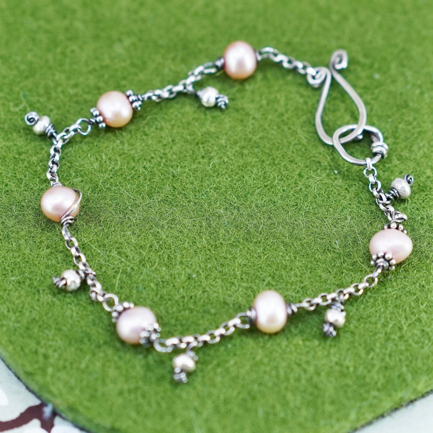 7”, Vintage handmade bracelet, circle chain with freshwater pearl beads