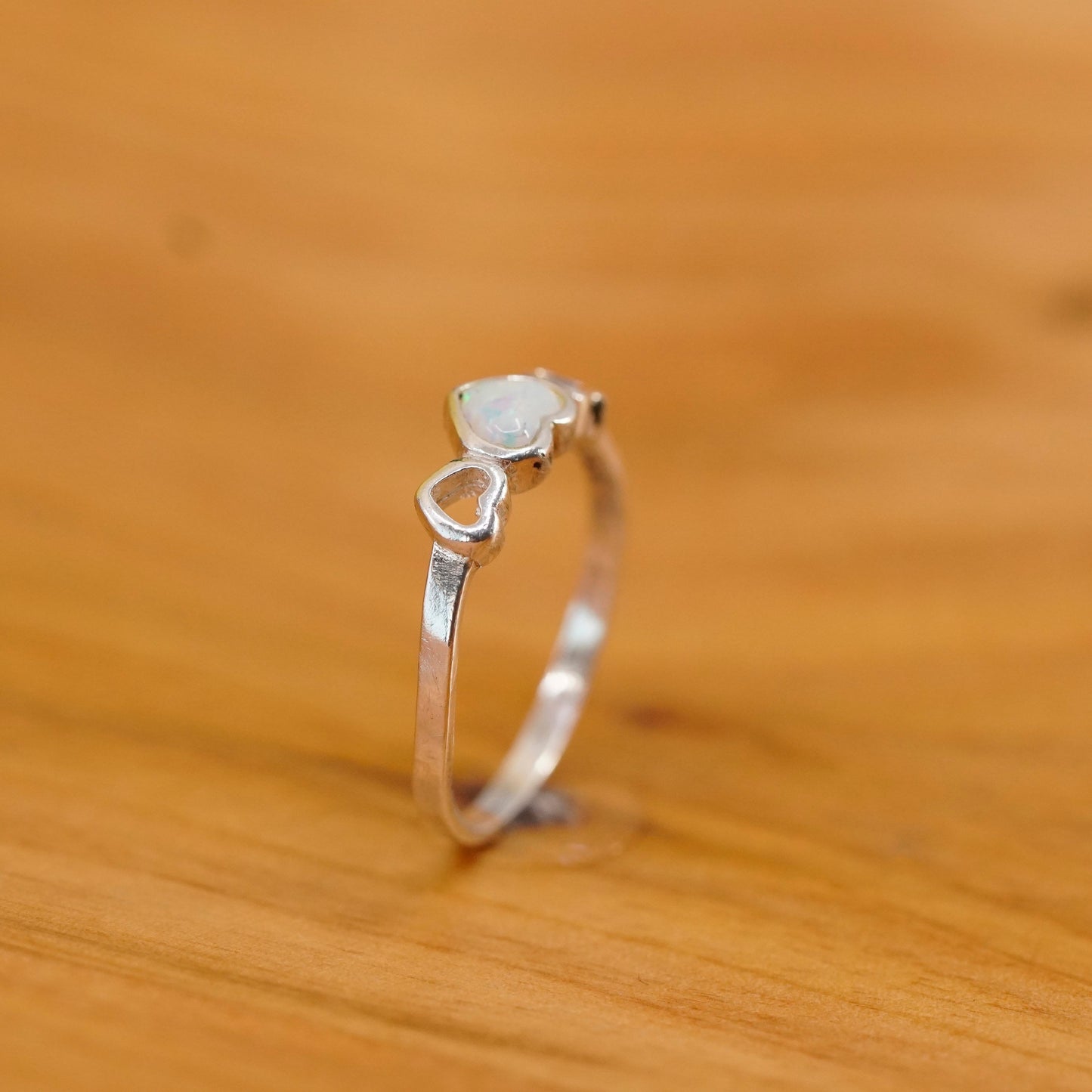 Size 6, vintage Southwestern Sterling 925 silver handmade ring with heart opal