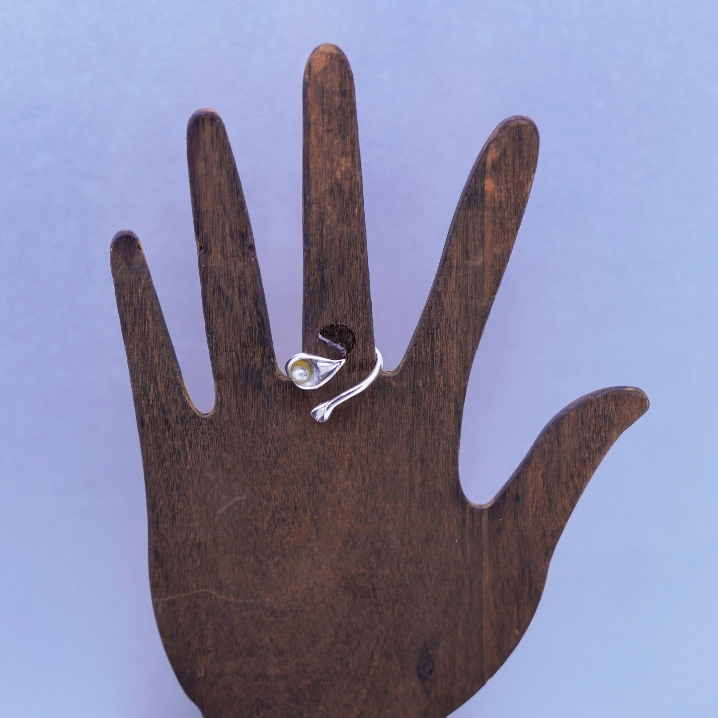 Size adjustable, vtg sterling silver ring, handmade lily flower 925 band pearl