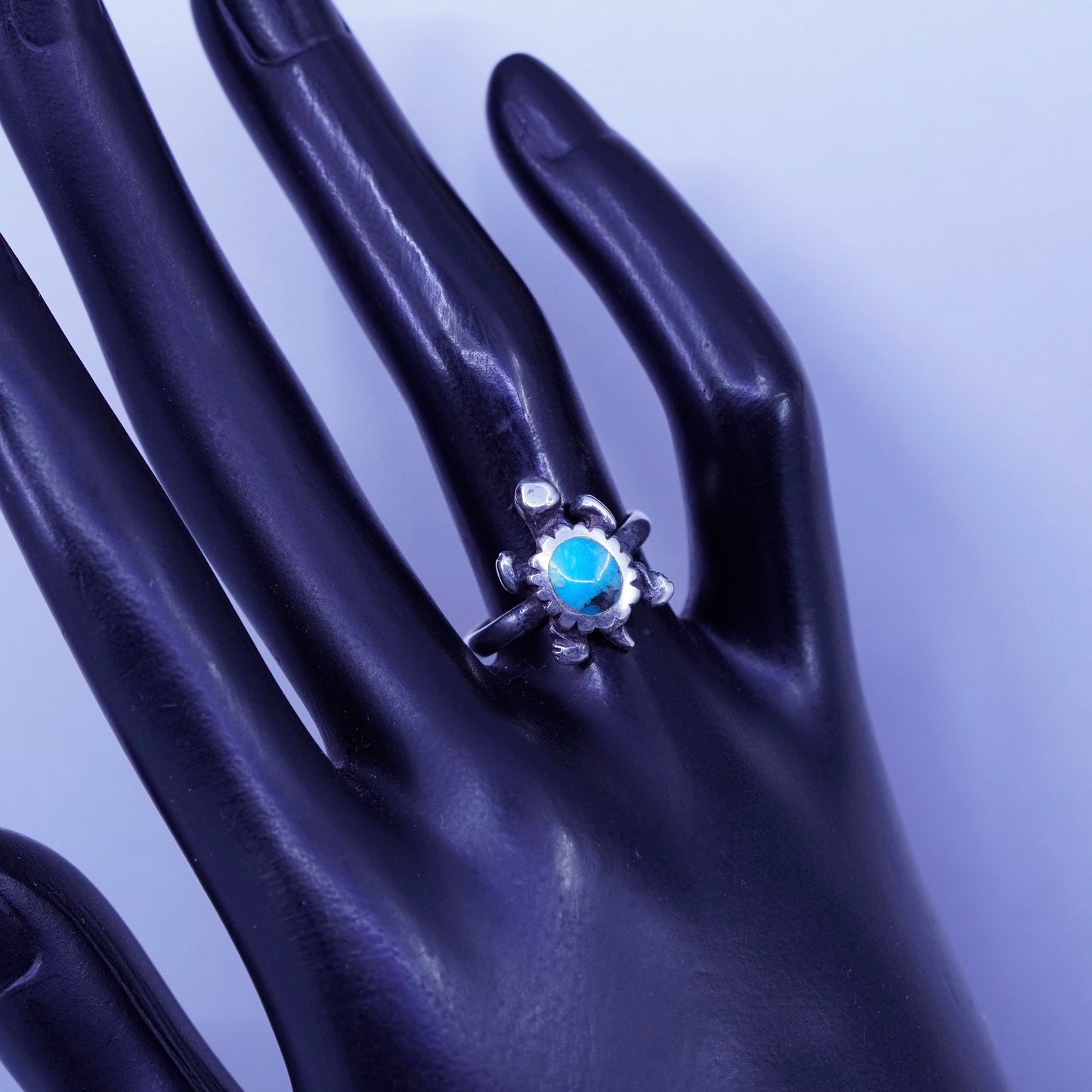 Size 6.5, Native American navajo Sterling 925 silver handmade ring w/ turquoise