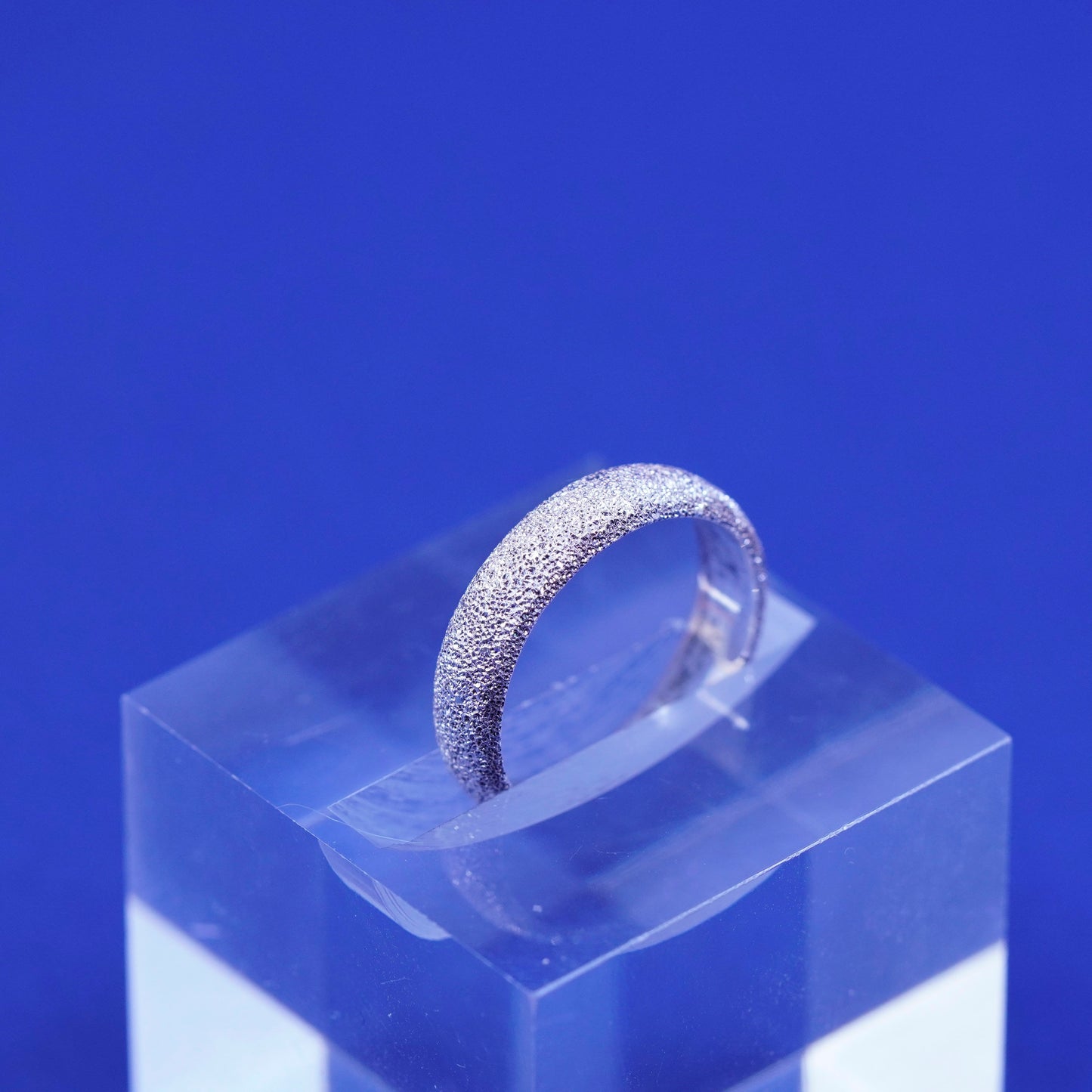 Size 5.25, Sterling silver ring, southwestern 925 glittering textured band