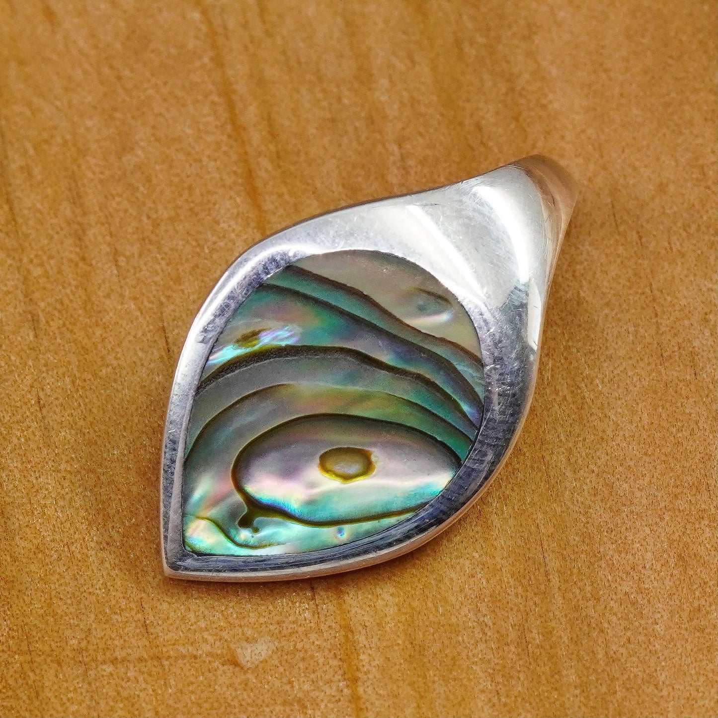Vintage Sterling 925 silver handmade pendant with teardrop abalone