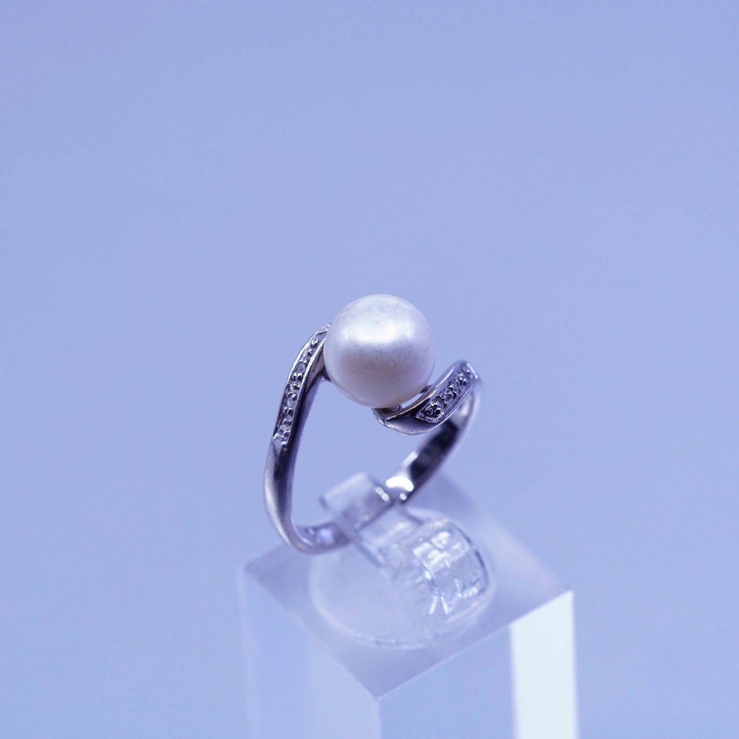 Size 7.5, vintage Sterling 925 silver handmade ring with pearl and diamond