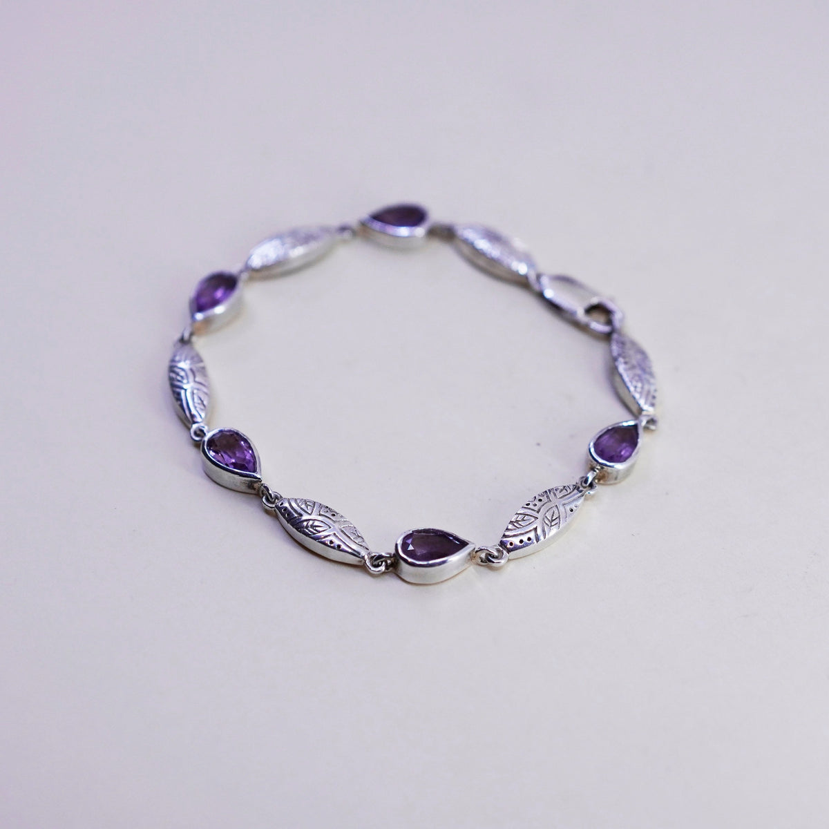7”, Vintage Sterling silver handmade bracelet, 925 chain with teardrop amethyst