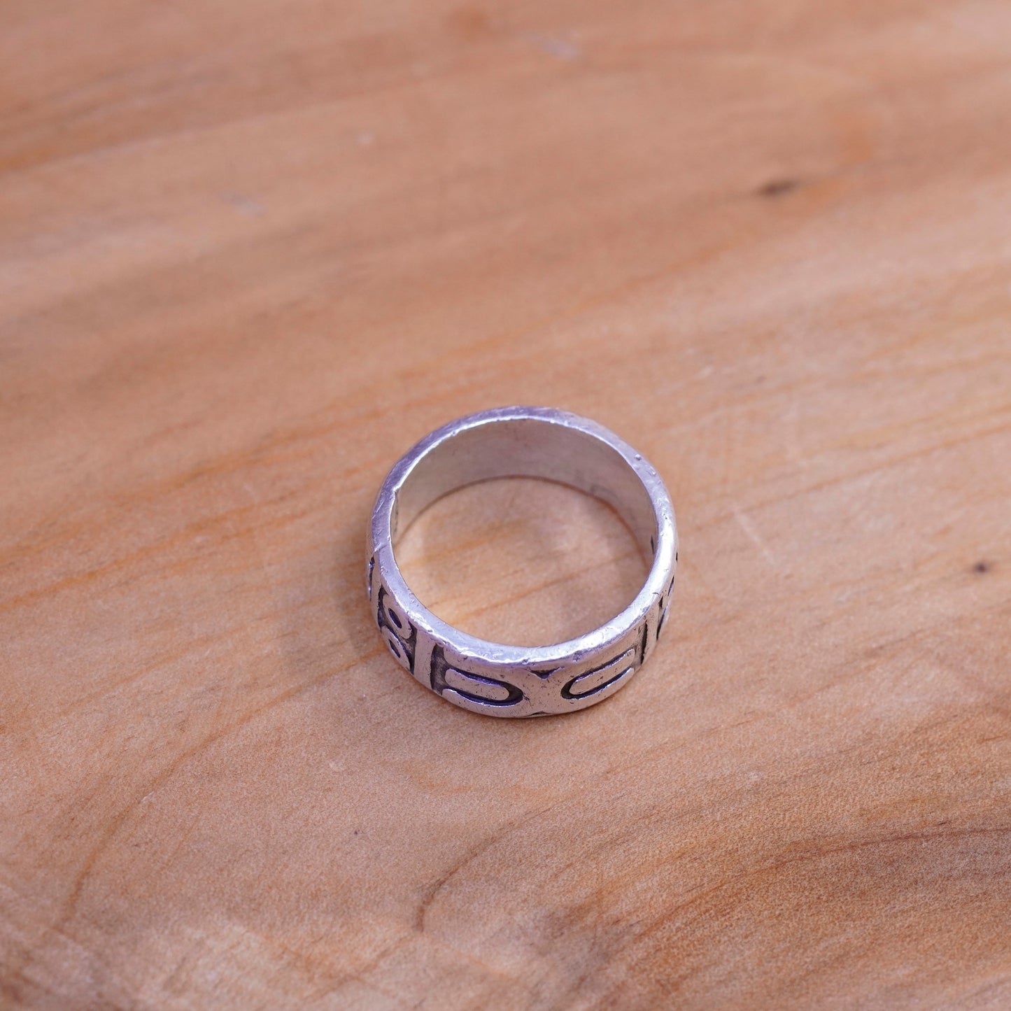 Size 6.25, vintage Sterling silver handmade ring, Hopi 925 relief band