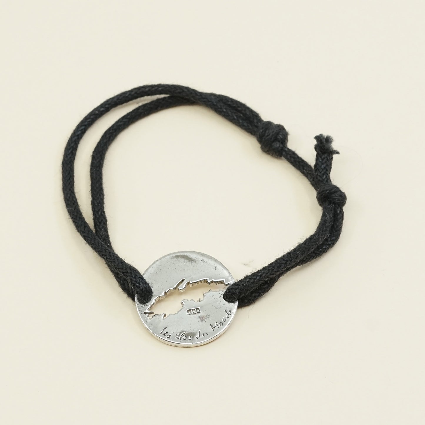 6.25”, VTG thread bracelet, 925 sterling silver tag w/ "les iles du monde”