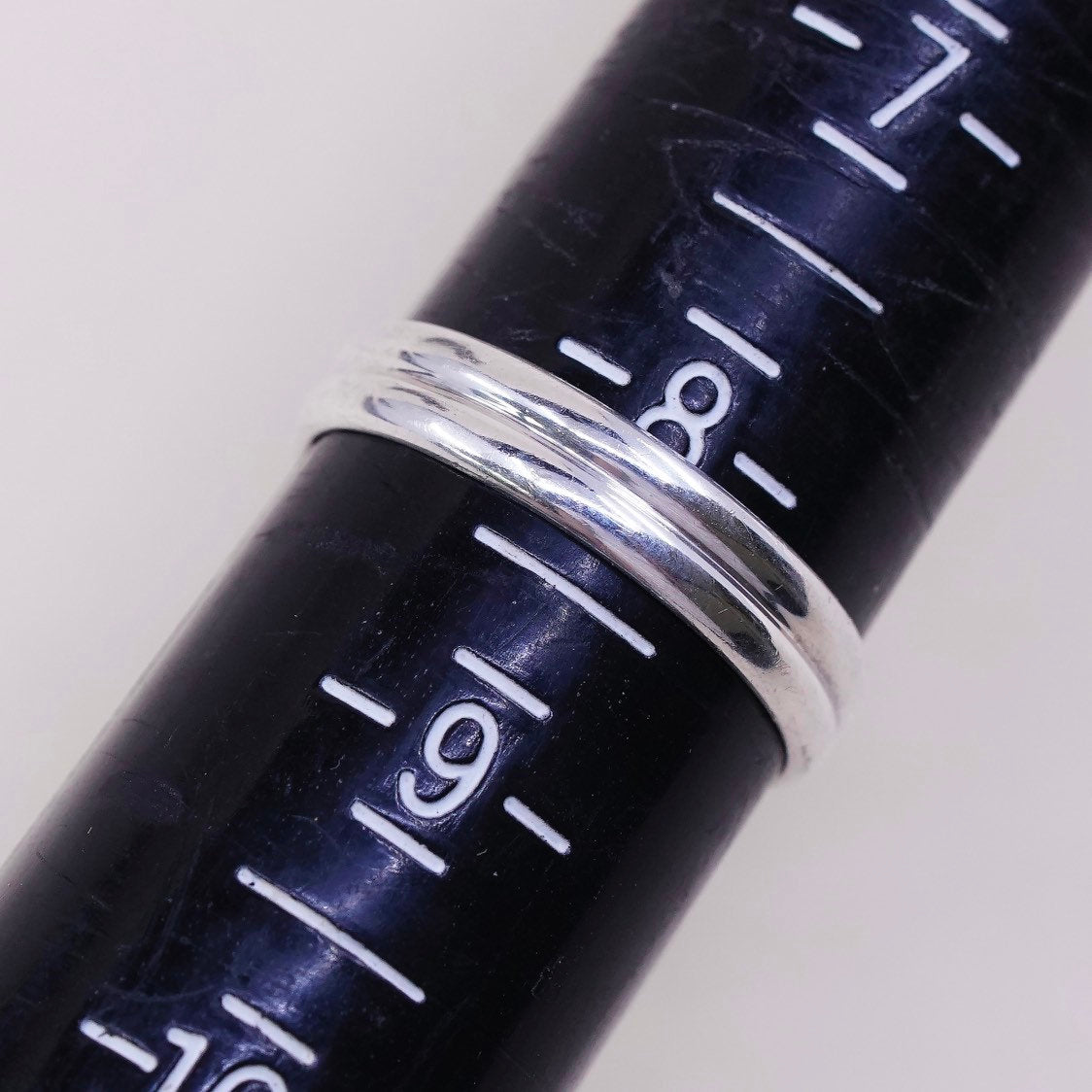 sz 8.25, native american JJ sterling silver handmade ring, 925 w/ mother of pearl