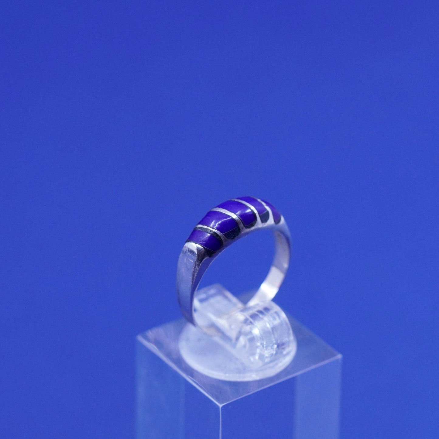 Size 5, vintage Mexico Sterling 925 silver handmade ring band with sodalite