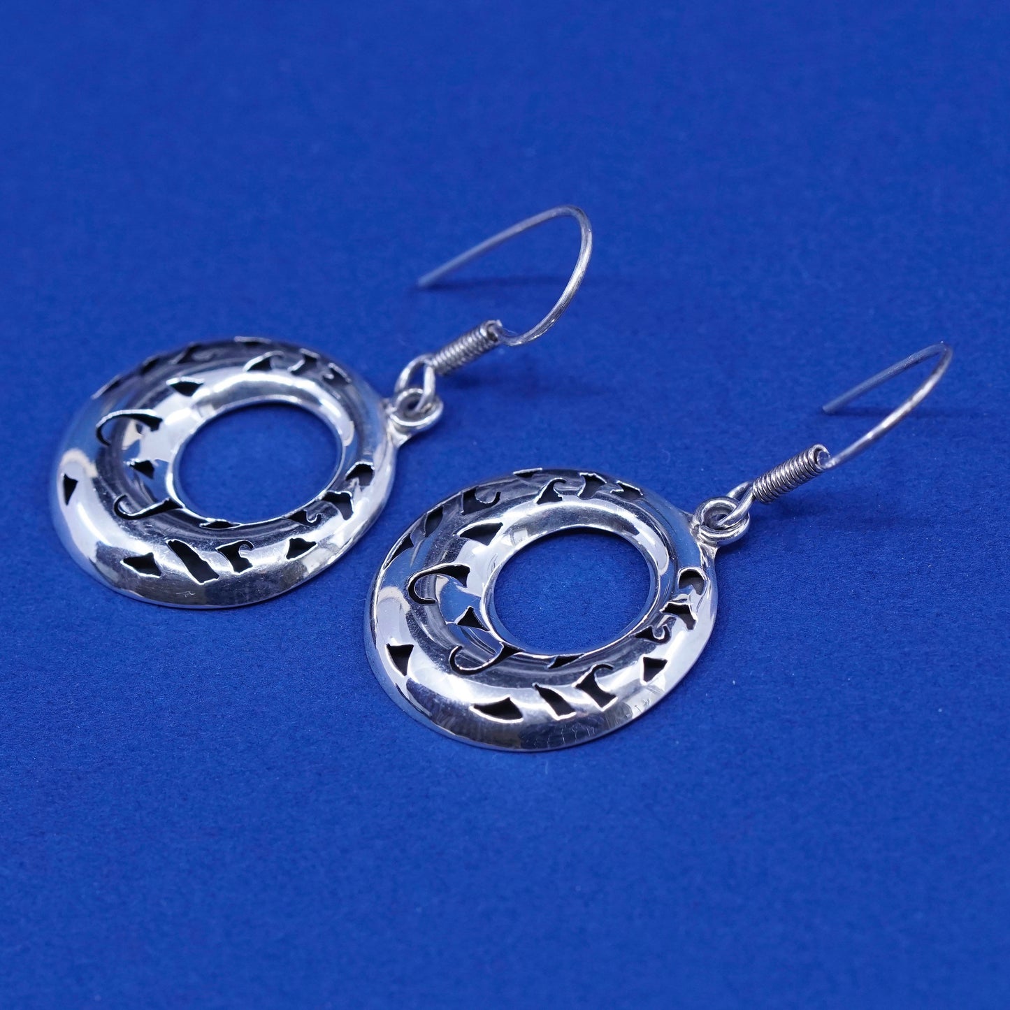 Vintage sterling silver handmade earrings, Mexico 925 filigree puffy circle