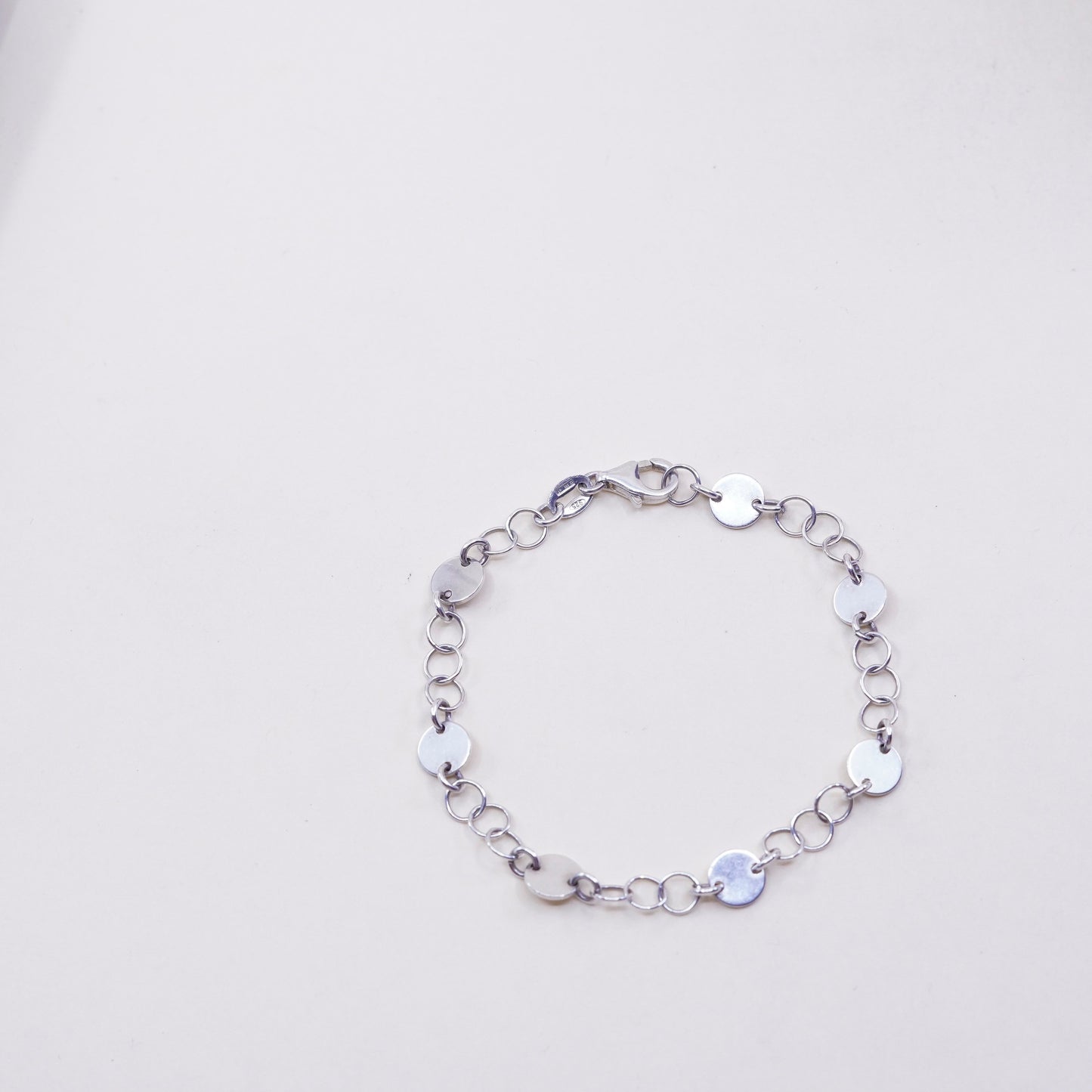 7”, Vintage sterling 925 silver circle link charm bracelet with circle disc