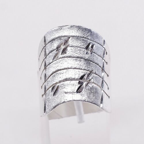 Size 8. Vtg Sterling Silver Handmade Ring, 925 Matt Textured Wide Wavy Band