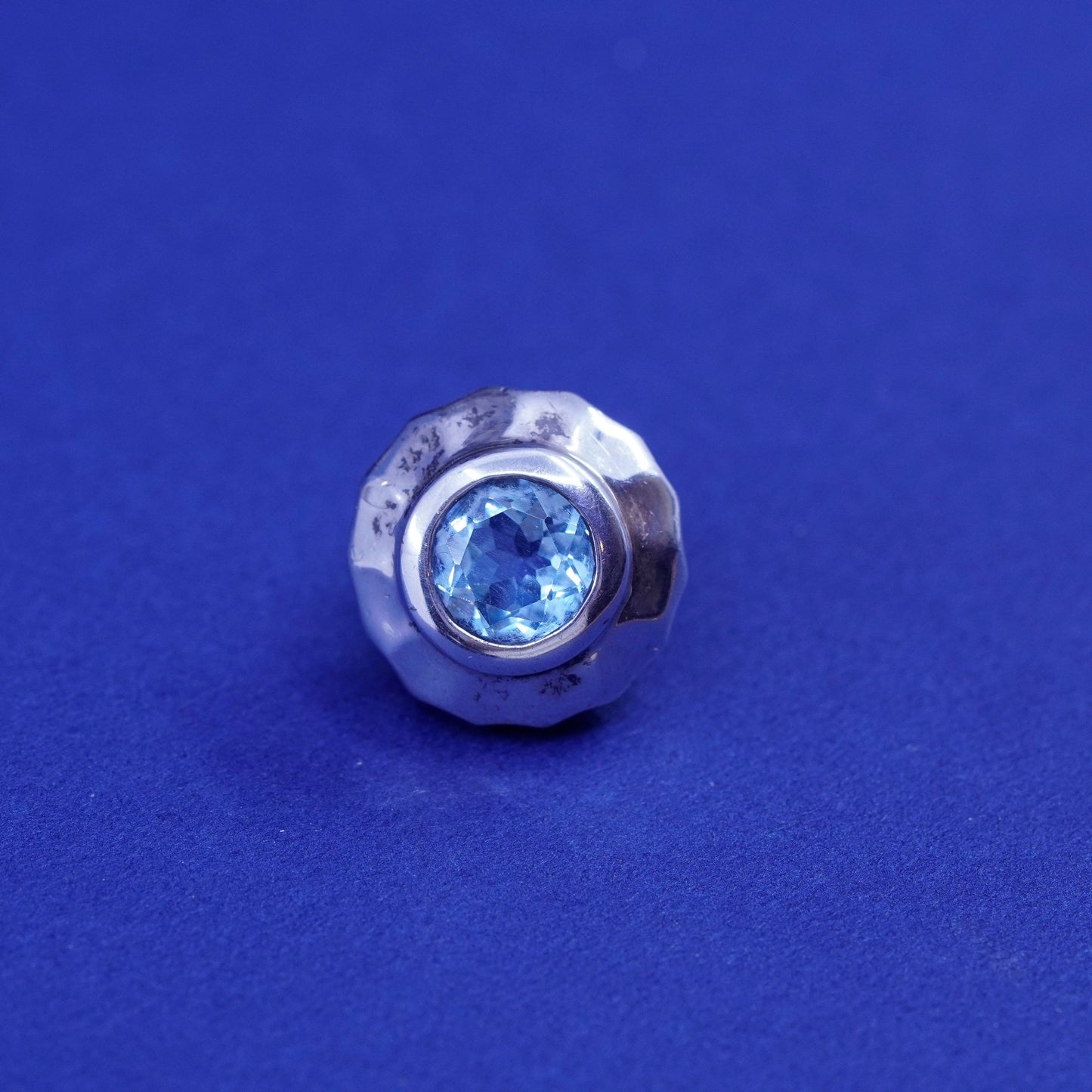 Vintage Milor sterling silver handmade earrings, round hammered 925 studs topaz