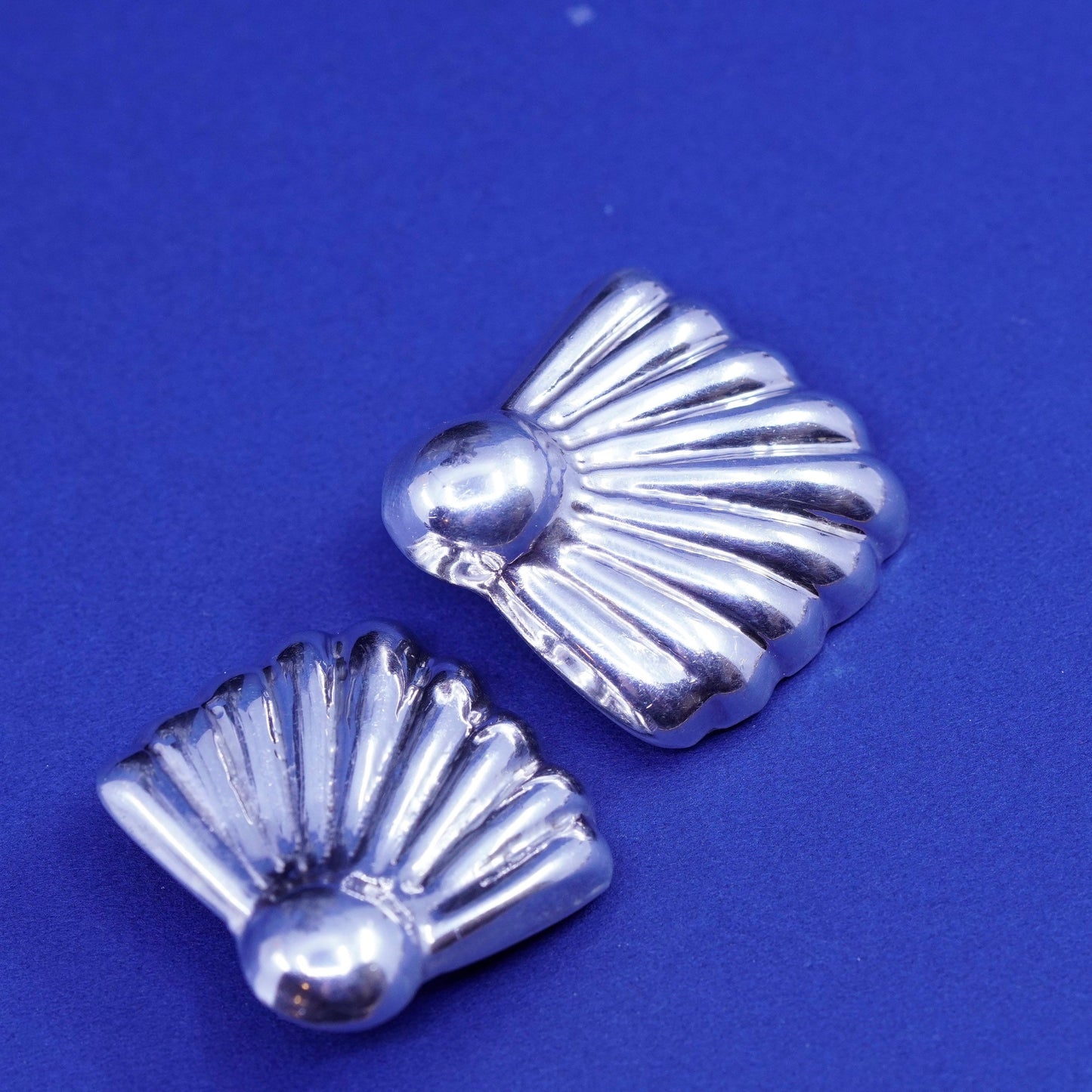 Vintage Sterling silver handmade earrings, mexico 925 ribbed clip on