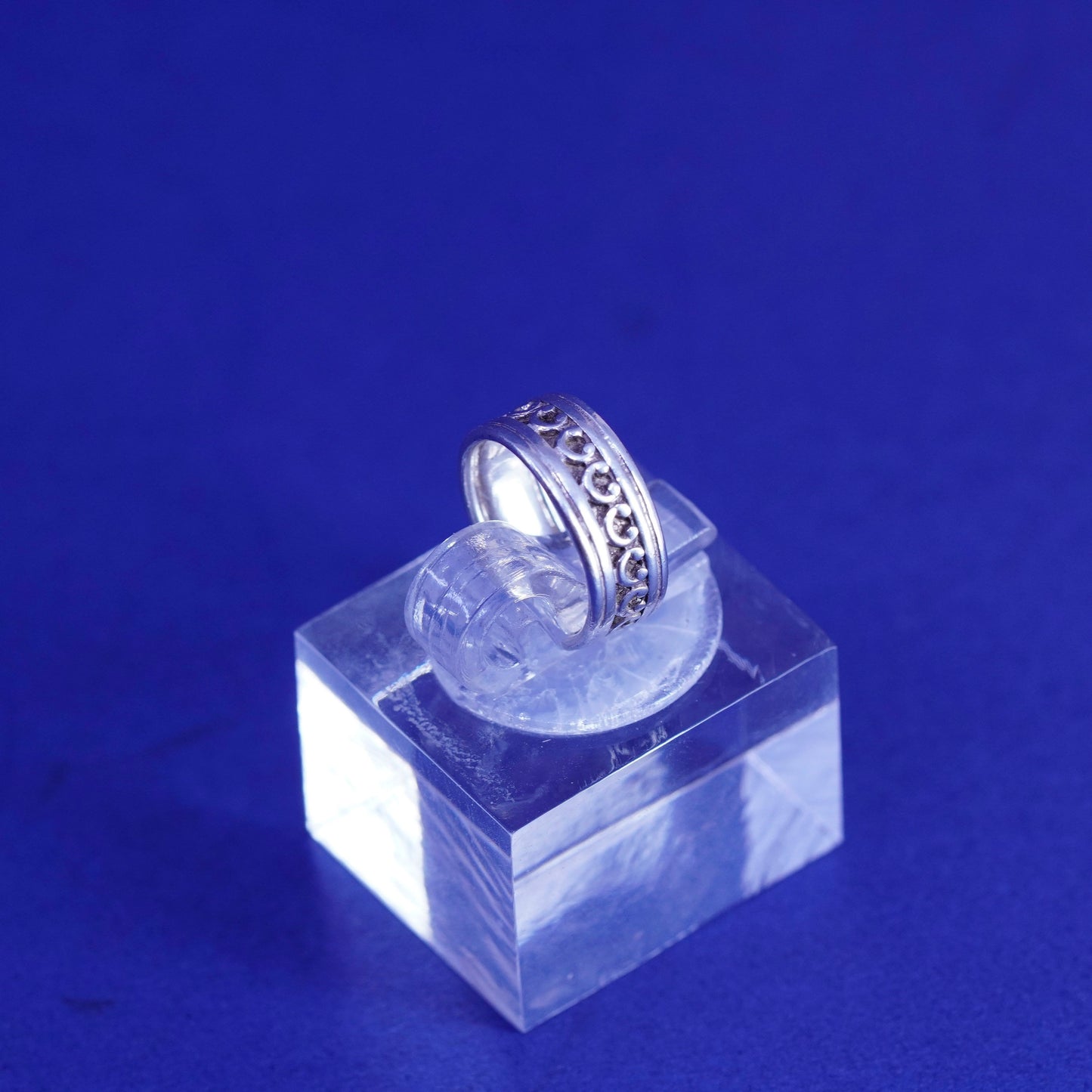Size 1, vtg Mexico sterling silver handmade toe ring, tiny 925 heart open band