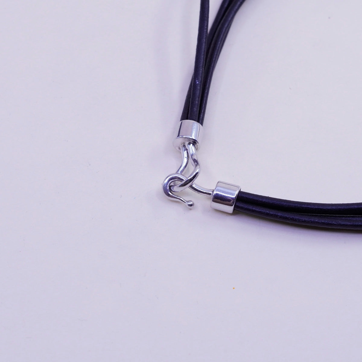 16”, vtg Carolee Sterling 925 Silver Clasp W/ 4 strands black Leather Necklace