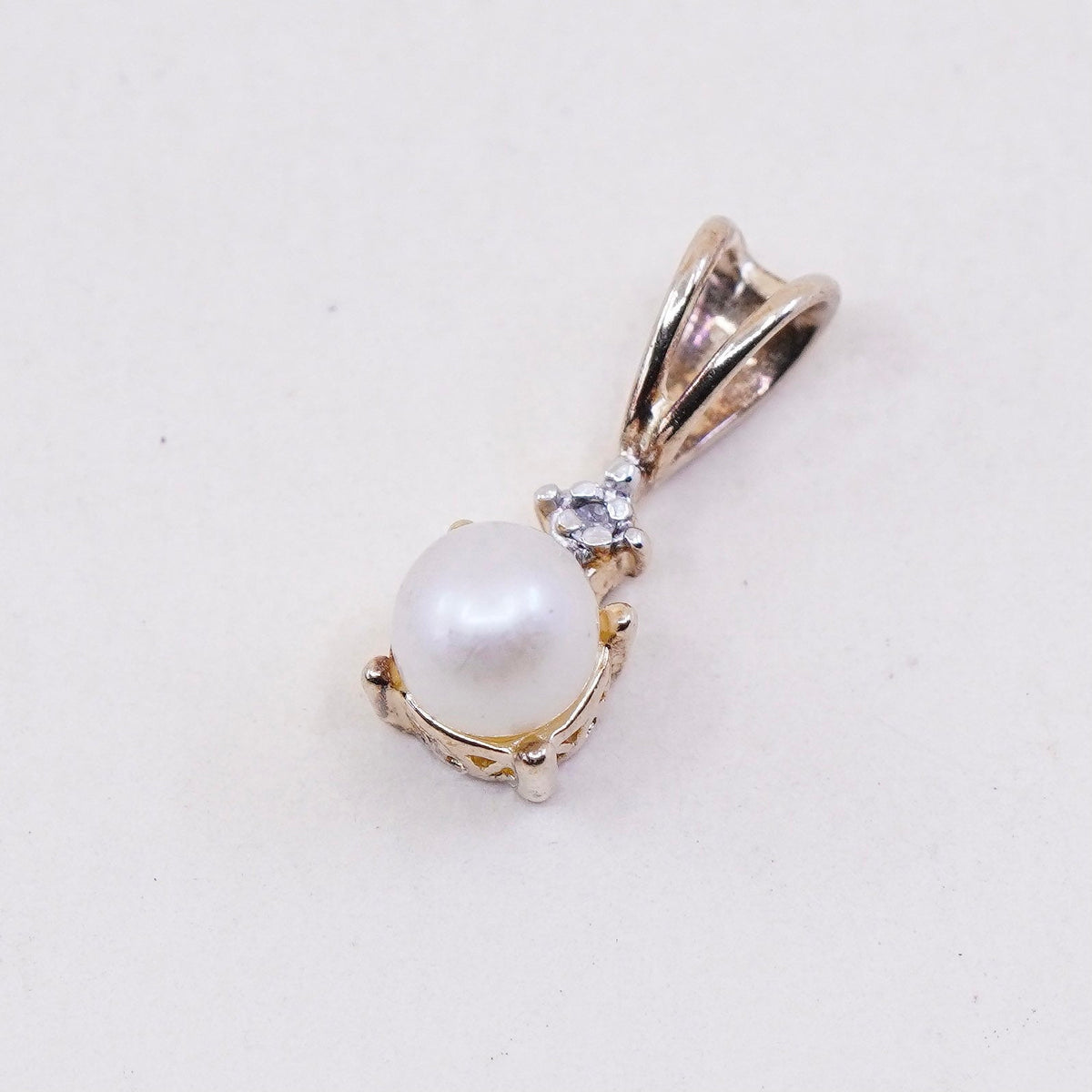 Vintage vermeil gold over sterling 925 silver pearl pendant with diamond