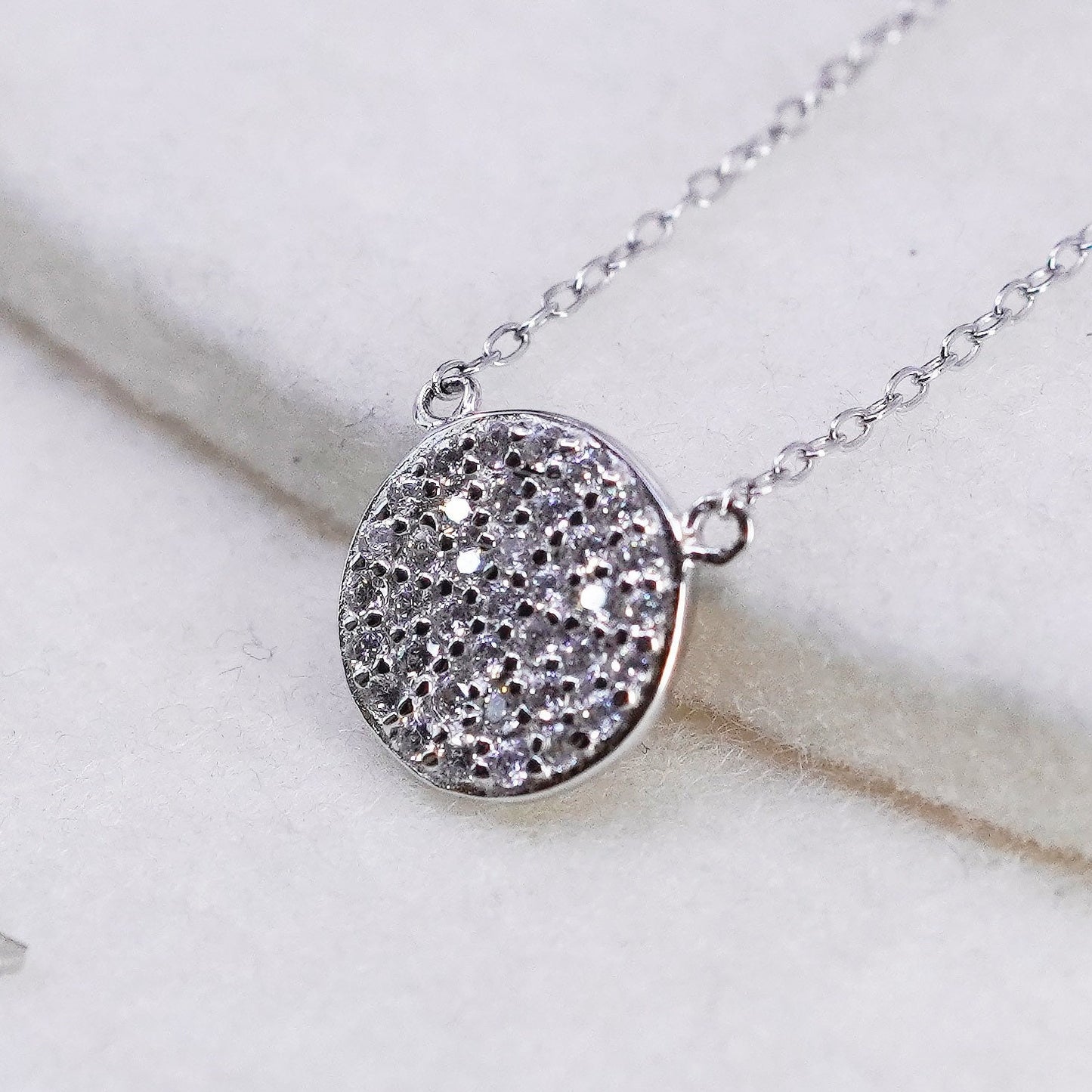 18”, Sterling 925 silver handmade circle pendant necklace w/ circle pendant Cz
