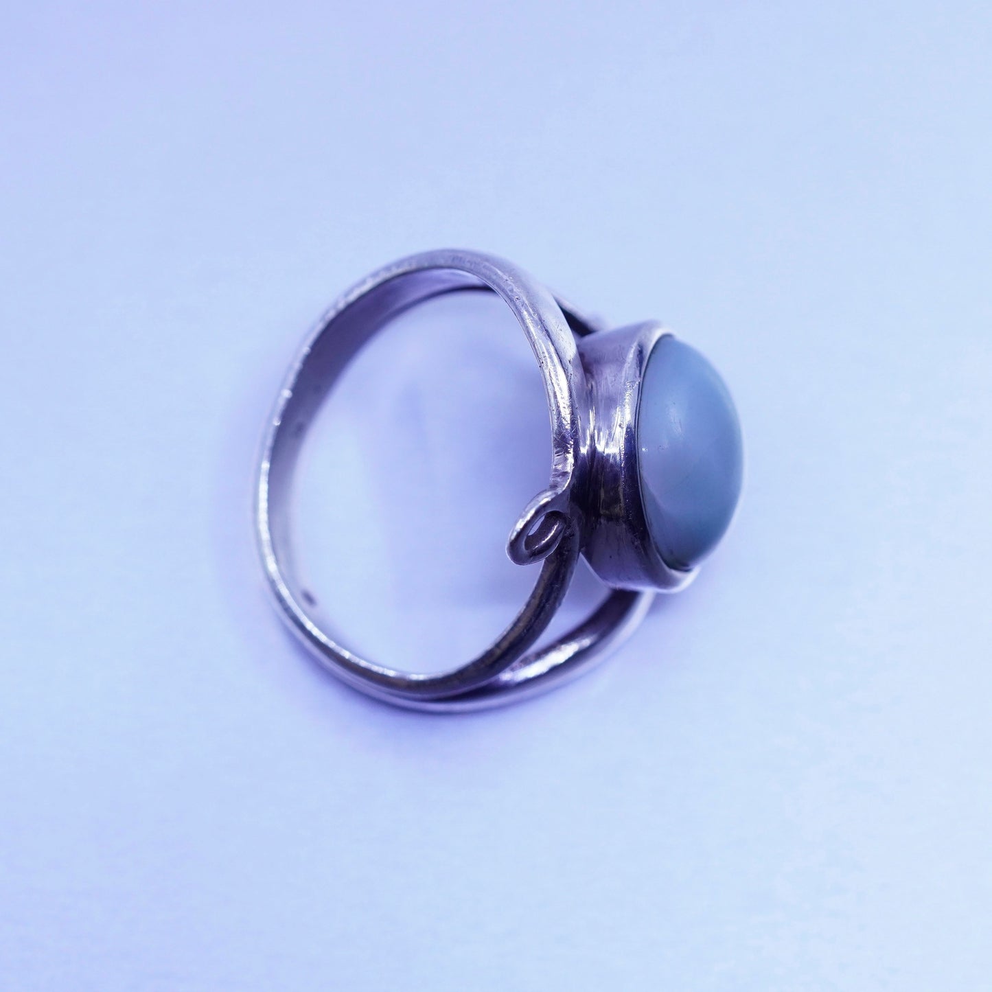 Size 5, vintage Sterling 925 silver handmade ring with Larimar