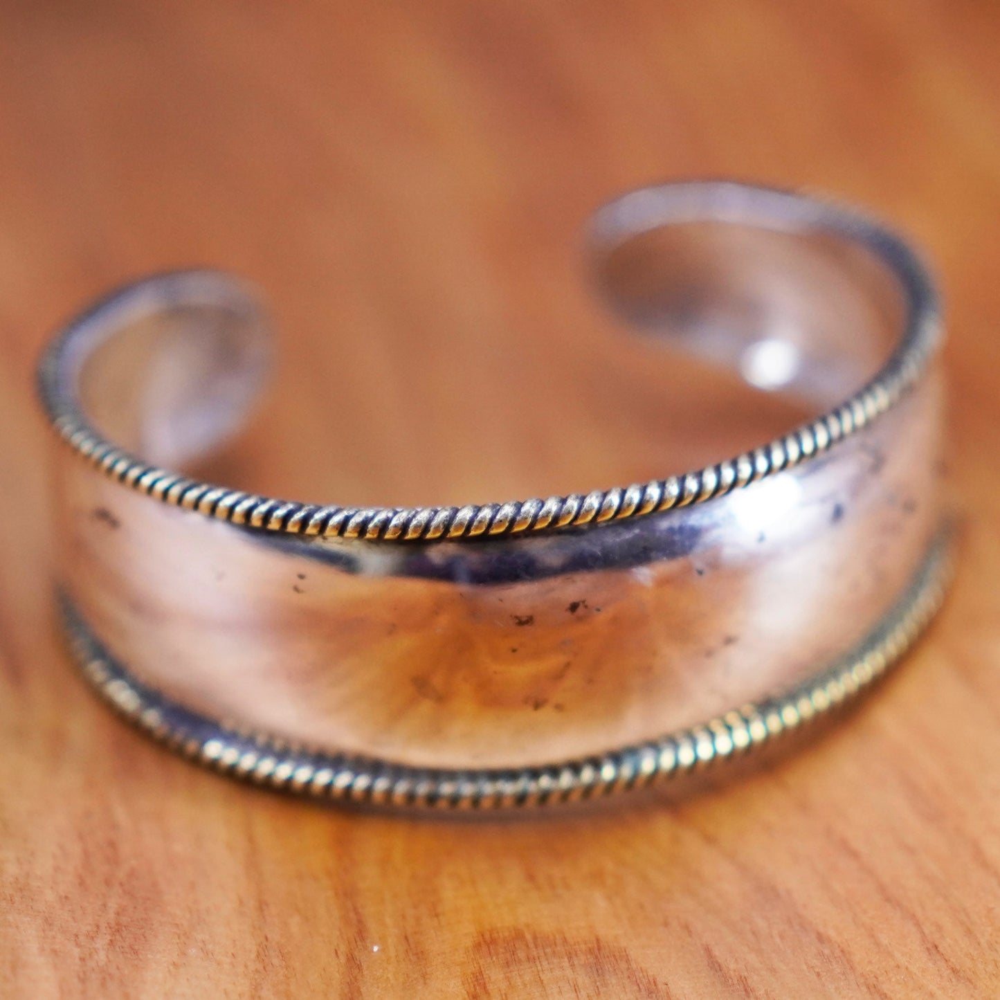 6.5”, vtg two tone Sterling silver bracelet, southwestern 925 cuff brass cable