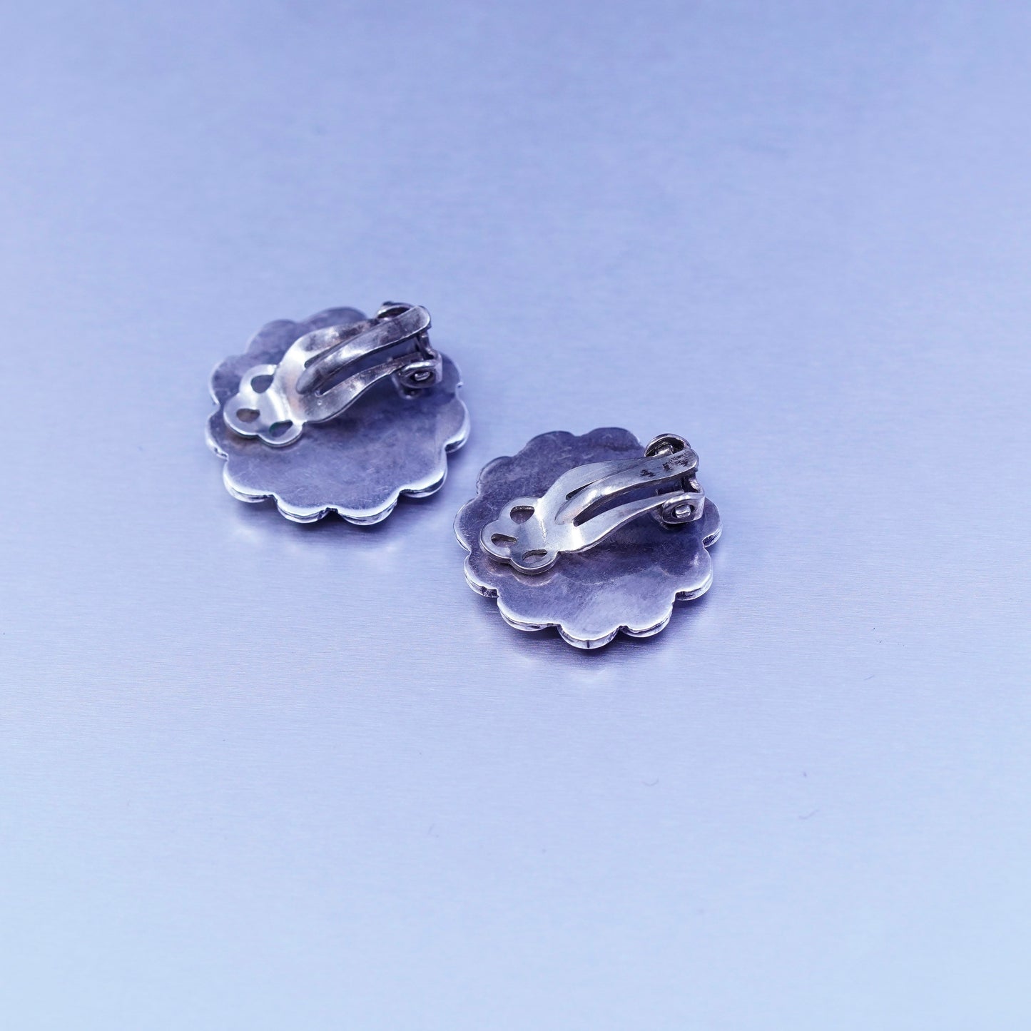 Native American Zuni Sterling 925 silver earrings, flower clip on turquoise
