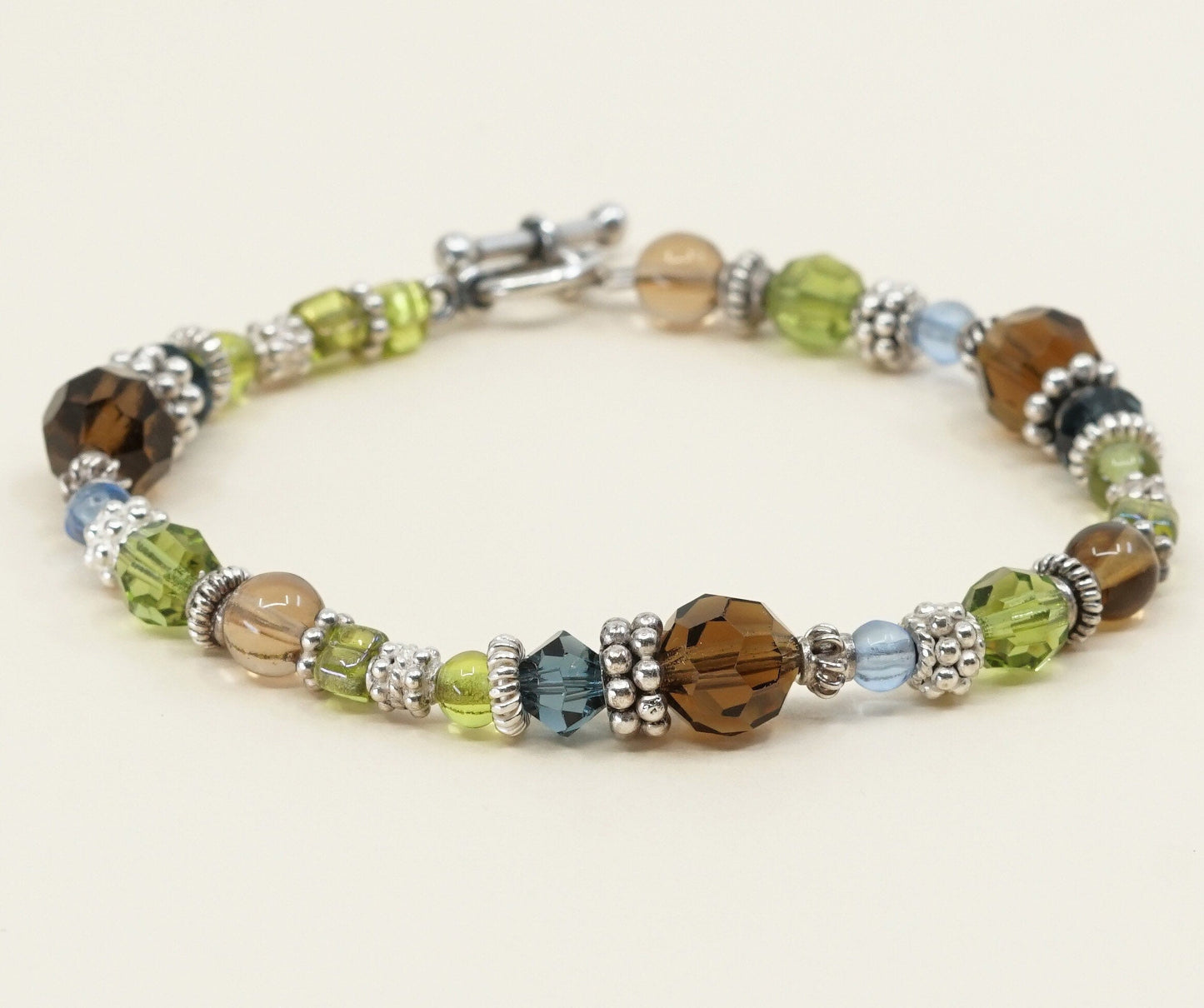 6.75", vtg Sterling silver handmade bracelet, 925 beads n green Swarovski