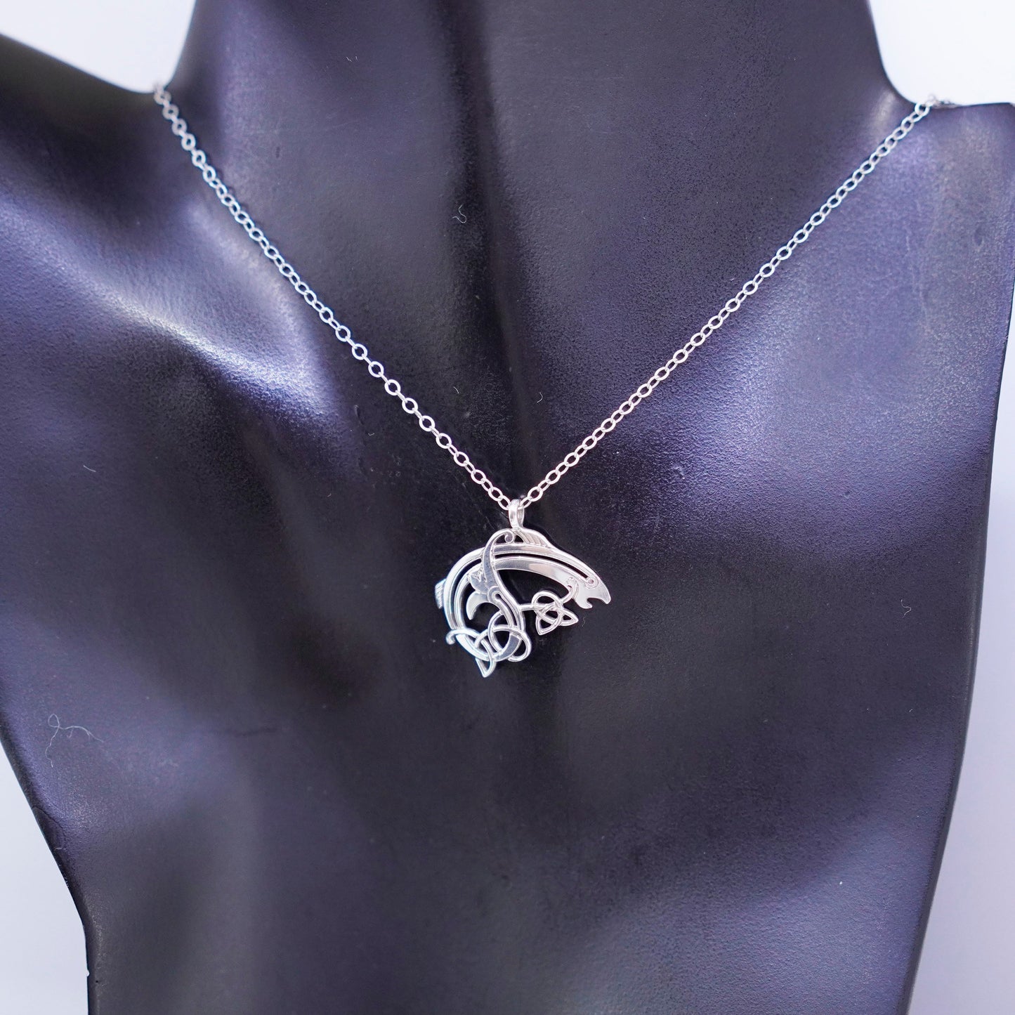 16”, VTG DMK Sterling 925 silver circle necklace Salmon of Knowledge pendant
