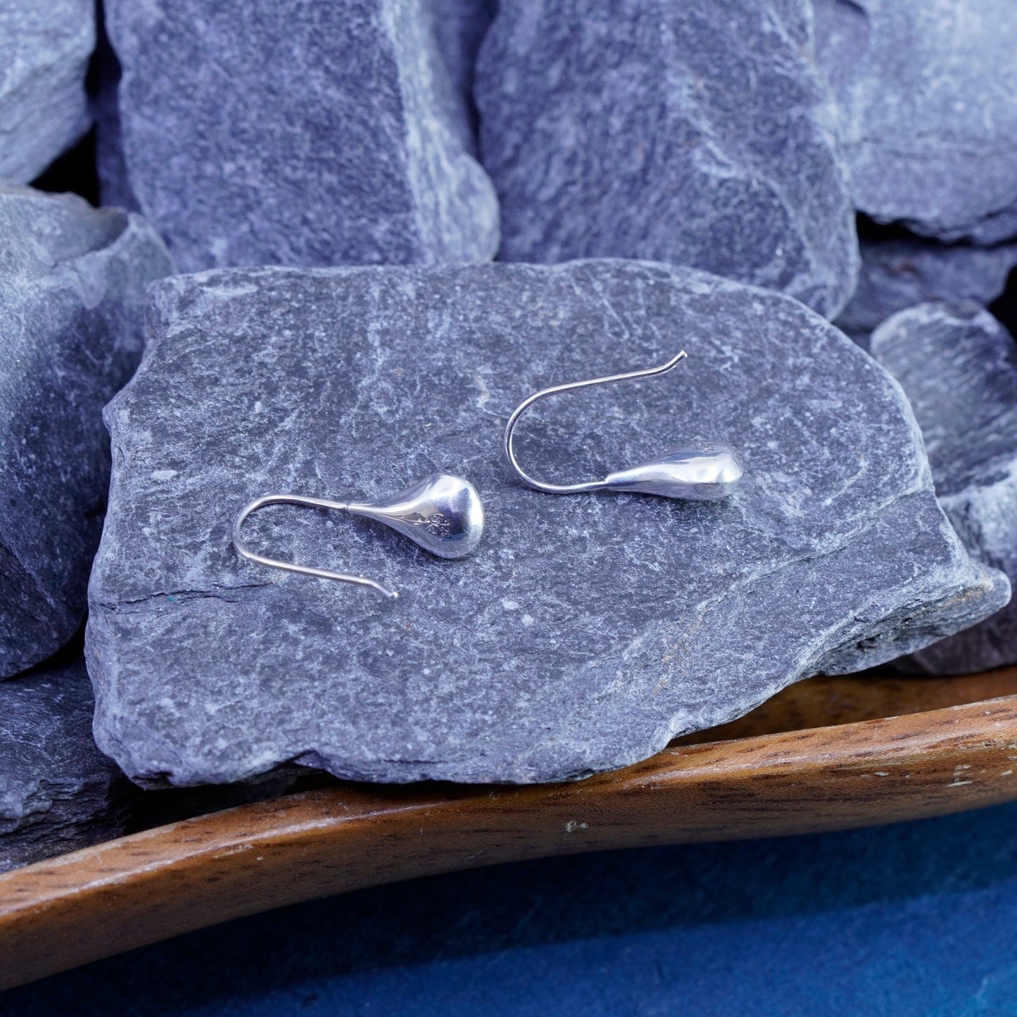 Silpada Sterling 925 silver W1645 “perfect pair” teardrop Earrings