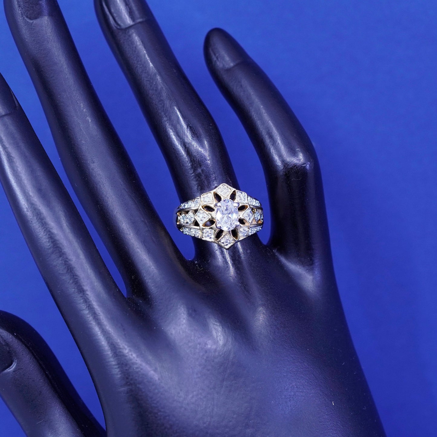 Size 6.75, Sterling silver ring, vermeil gold over 925 snowflake with crystal