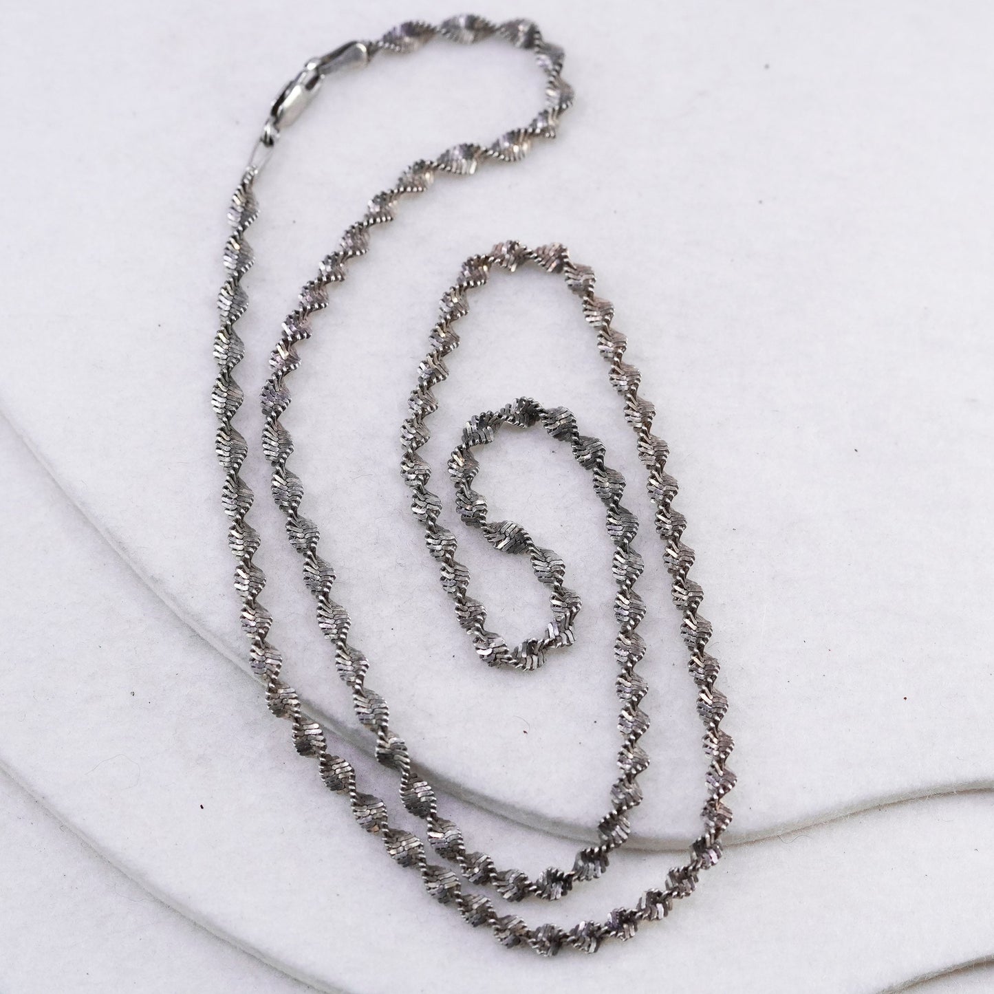 24” 4mm, vintage Italy Sterling 925 silver twisted herringbone chain necklace