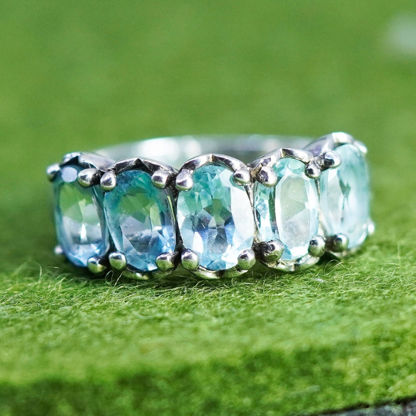 Size 8, vintage sterling 925 silver handmade stackable band ring with topaz