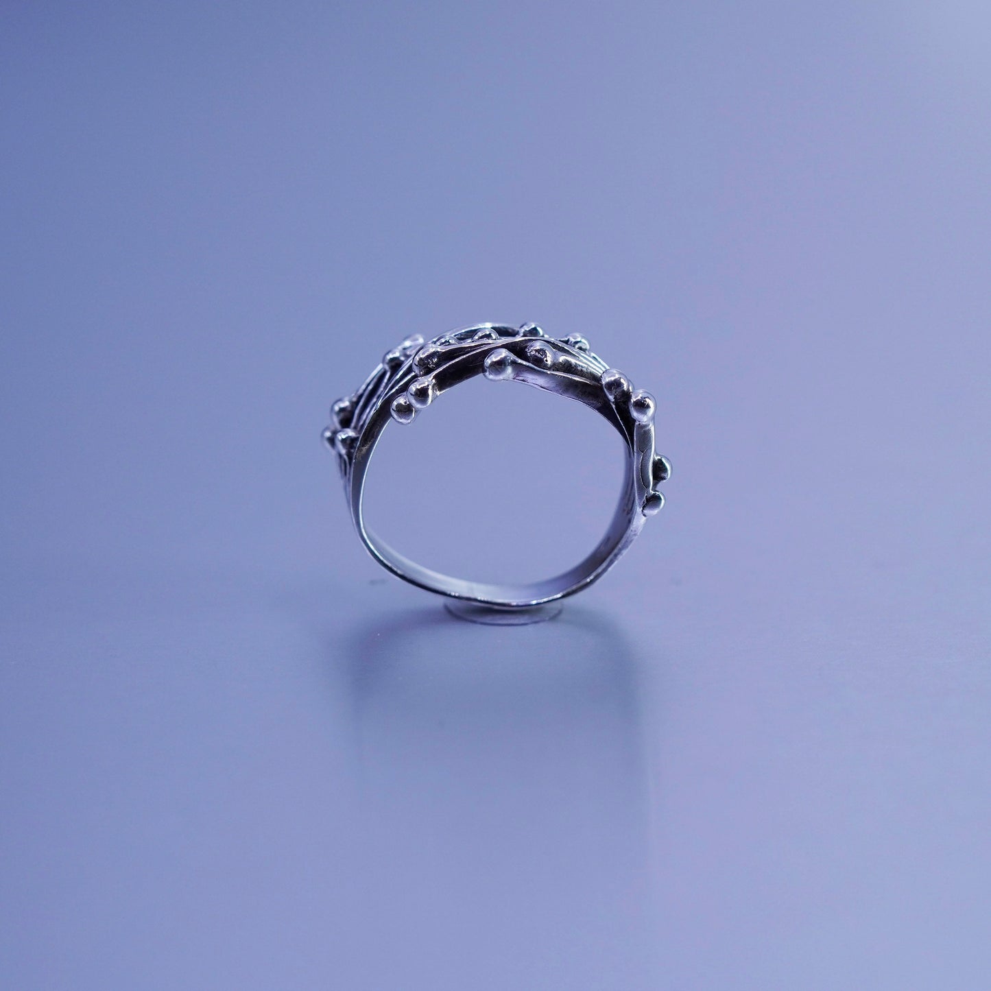 Size 6.5, vintage southwestern Sterling 925 silver ring, beads band