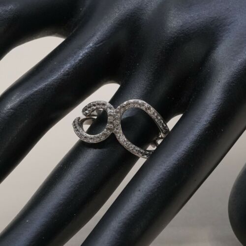 Sz 7, Vtg Sterling silver handmade ring, 925 silver cross band W/ Crystals Inlay