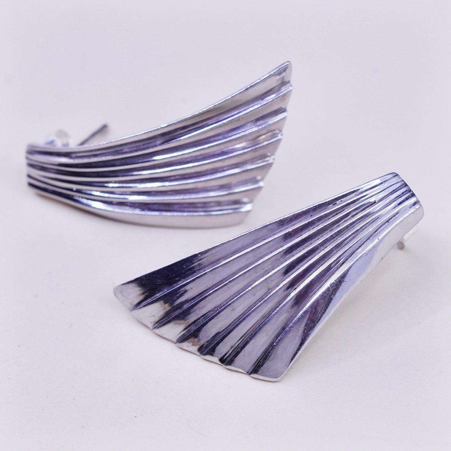 Vintage Ribbed Sterling silver Earrings, 925 wings studs