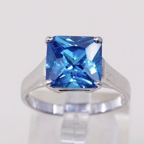 Sz 8, Sterling Silver Ring, 925 Silver Engagement Ring W/ blue Swarovski Crystal