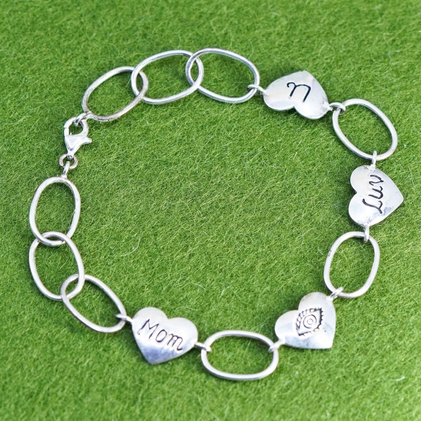 7.25”, Vintage sterling silver handmade bracelet, 925 heart chain “Mom Luv U”