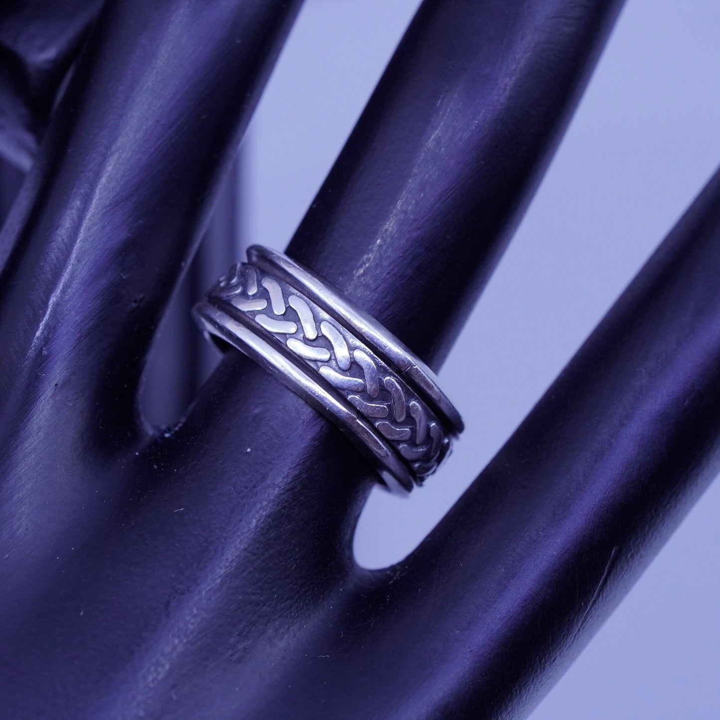 Size 7, southwestern Sterling 925 silver ring, braided woven spinner band