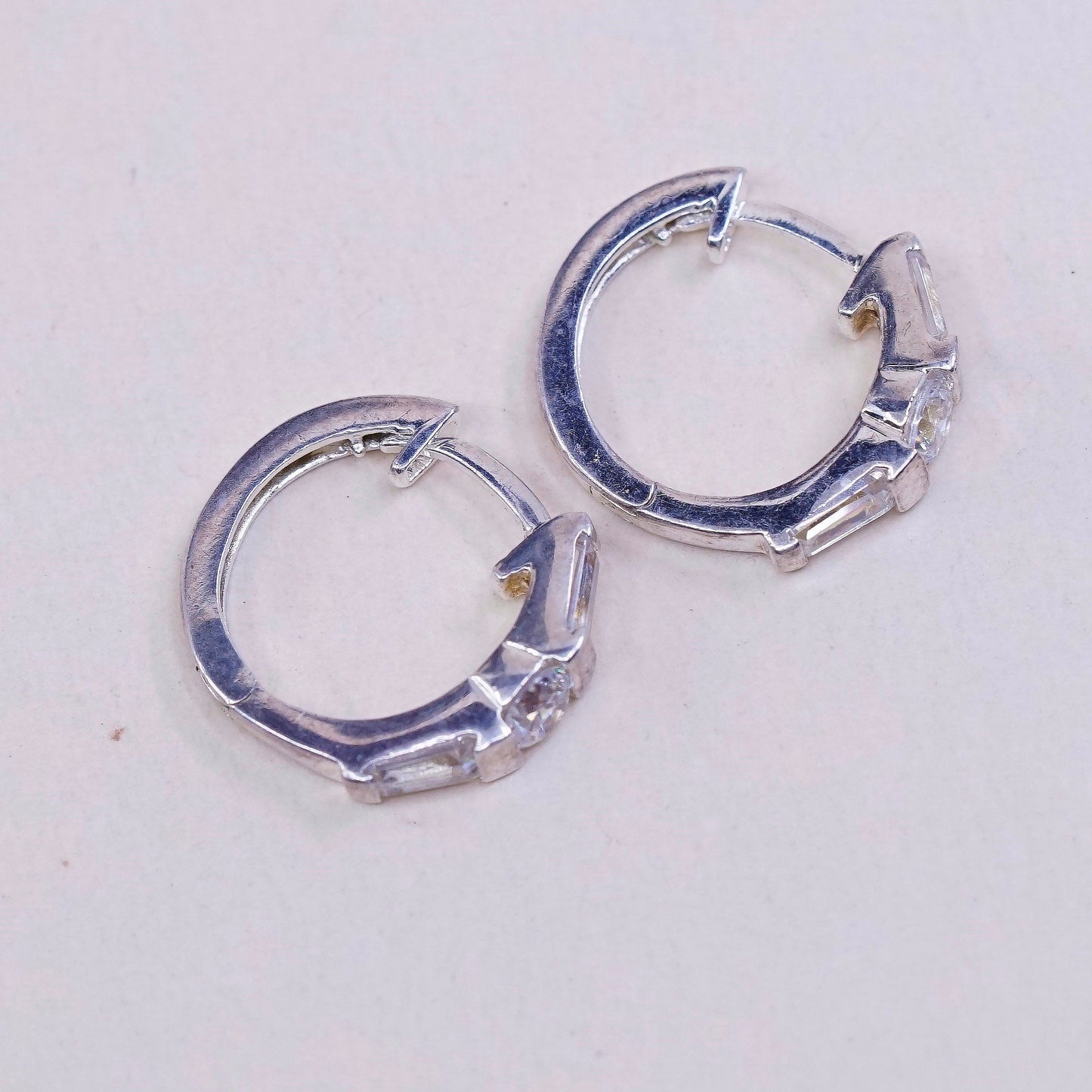 0.5”, vtg sterling silver earrings, 925 silver hoops, Huggie w/ clear Cz