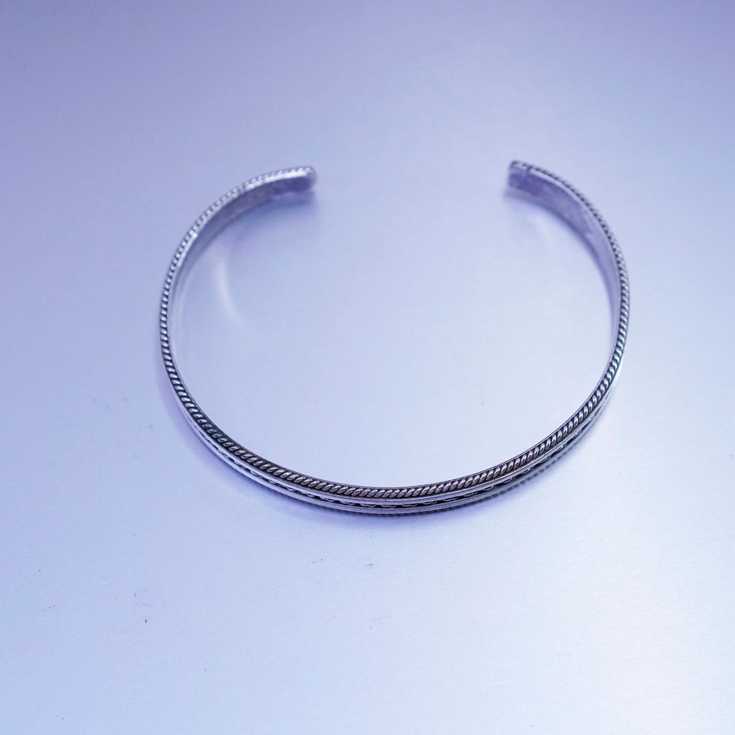 7.25”, Native American Tahe Navajo Sterling 925 silver bracelet, cable cuff