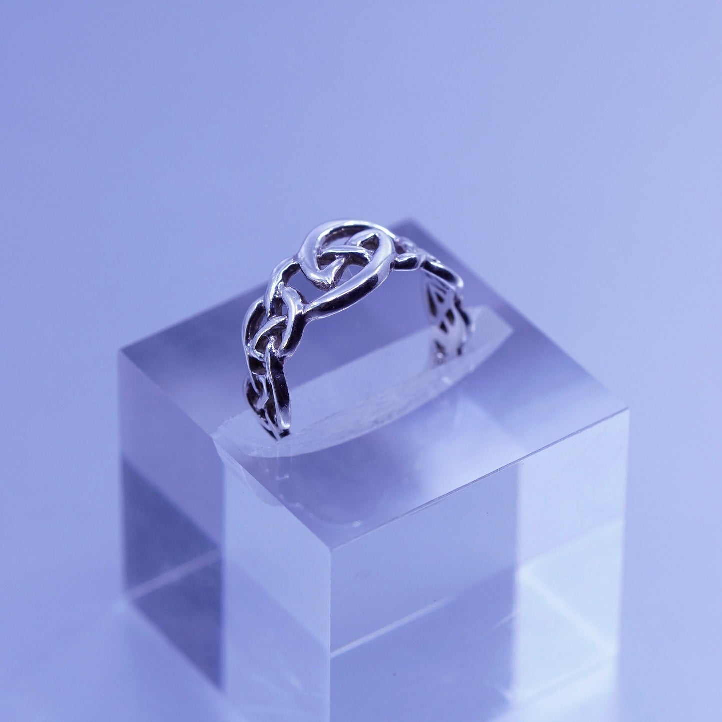 Size 7, vtg Sterling 925 silver handmade ring, Irish Celtic knot textured band