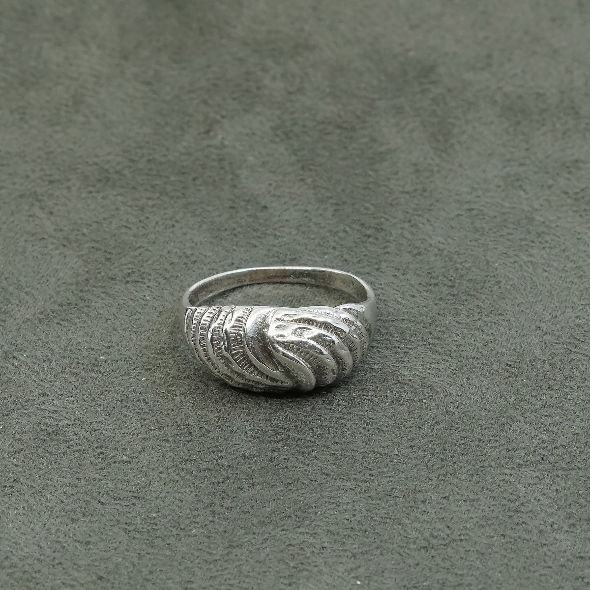 sz 8, vtg Sterling silver handmade ring, 925 ribbed band, minimalist