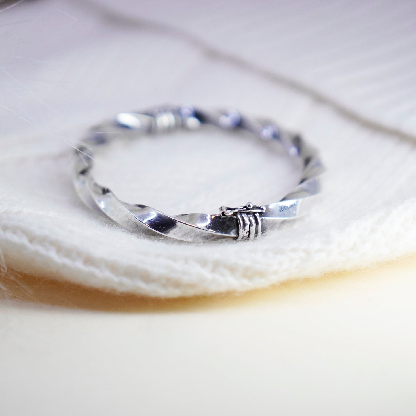 7”, Vintage sterling silver handmade bracelet, twisted 925 cable hinged bangle