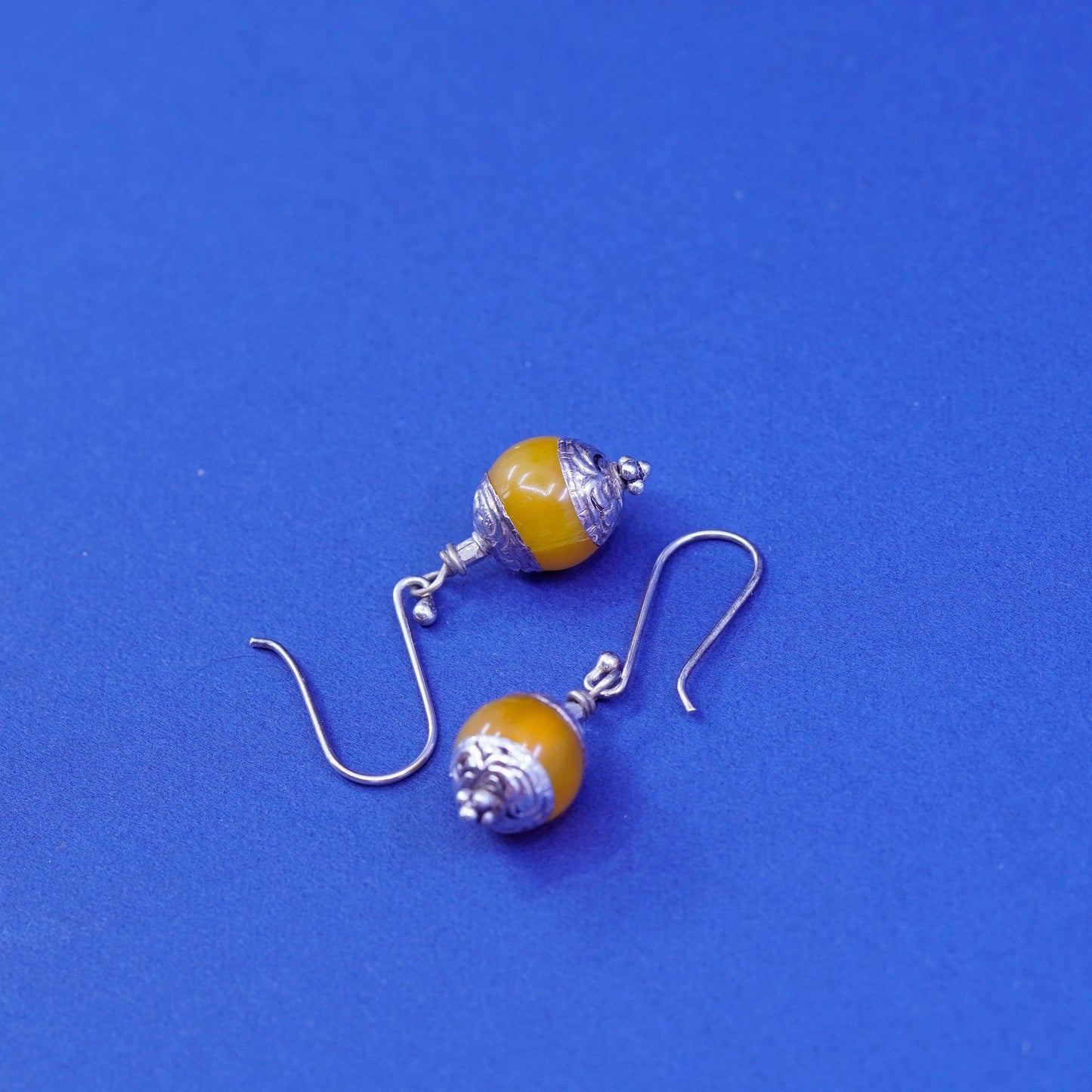 Vintage (500100) sterling silver handmade earrings, solid 925 silver with amber