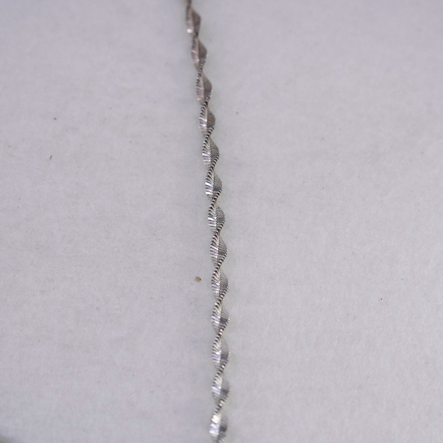 20”, vintage Italy Sterling 925 silver twisted herringbone chain necklace
