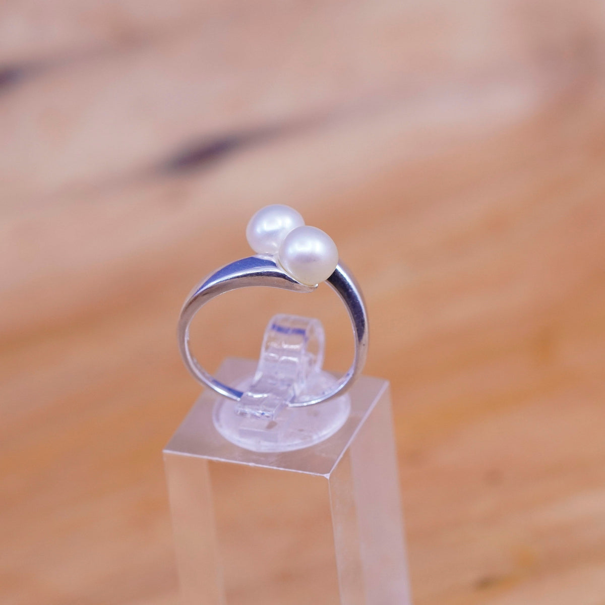 Size 6.5, vintage Sterling 925 silver handmade ring with freshwater pearl
