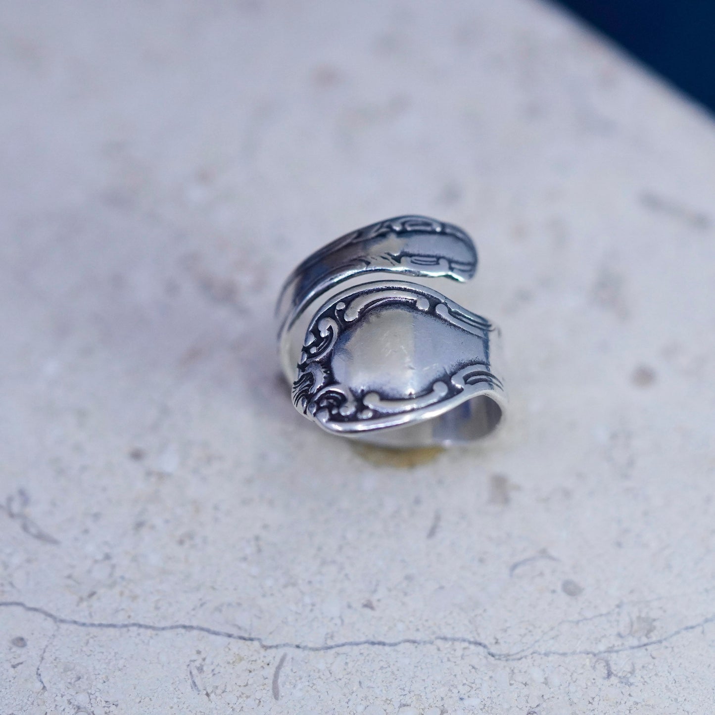 Size 6, vintage Sterling silver handmade ring, 925 flower spoon wrap band