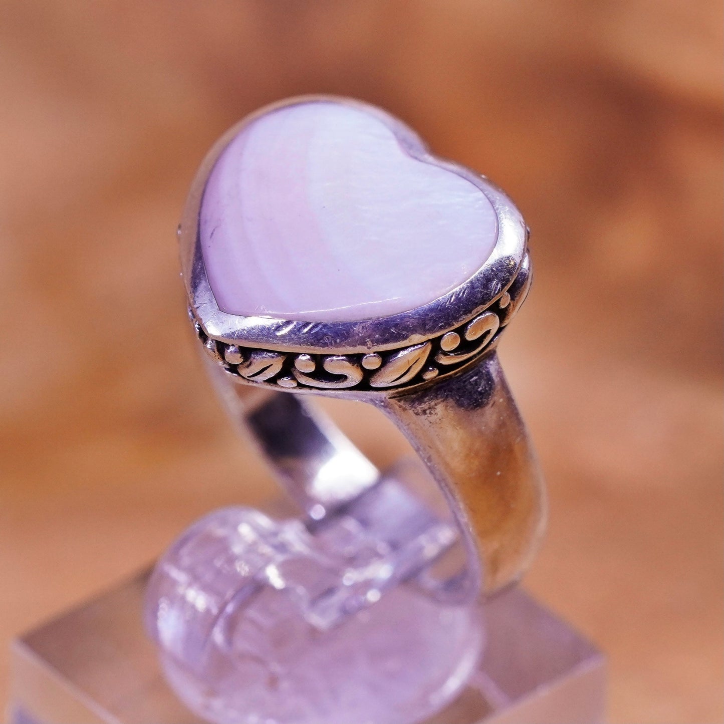 Size 7, vintage Sterling 925 silver handmade ring with pink mother of pearl