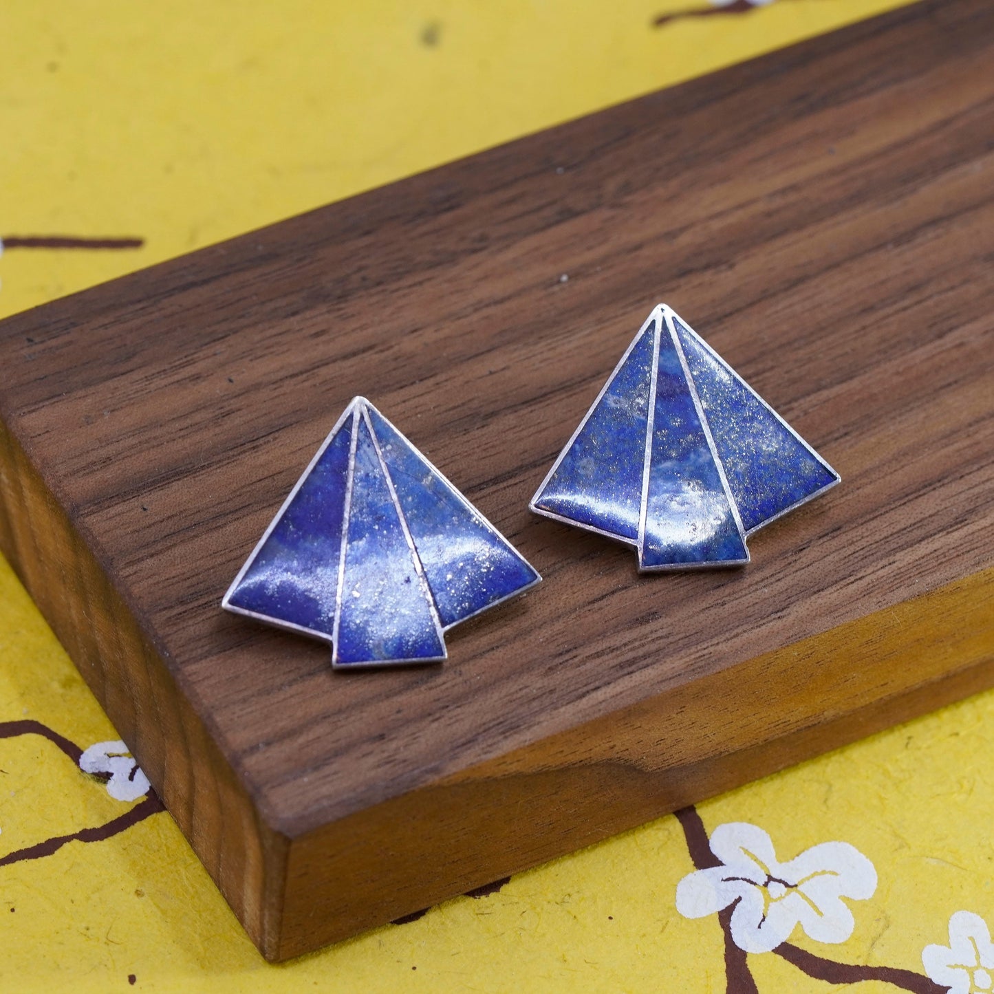 Native American zuni Sterling silver handmade earrings, 950 lapis lazuli studs