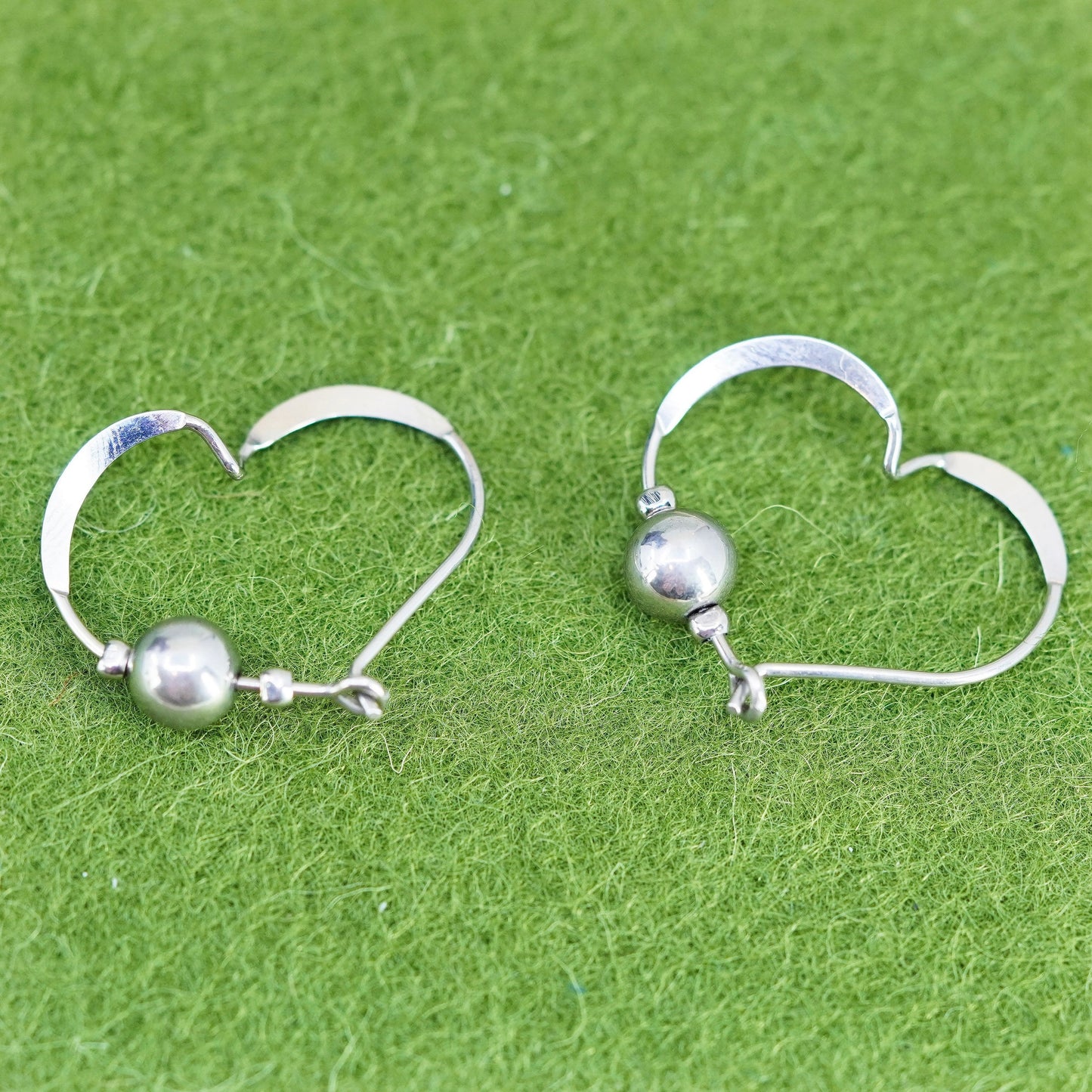 0.75”, Vintage sterling 925 silver loop earrings, heart hoops with beads