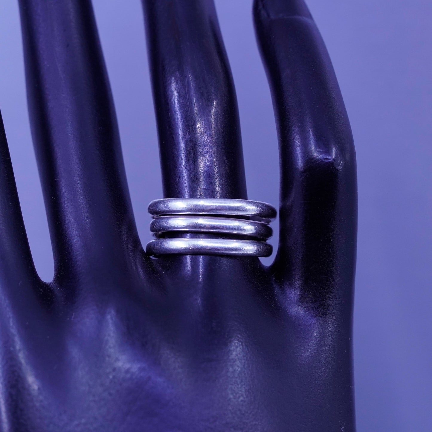 Size 8, vintage Sterling 925 silver handmade ring, ribbed band